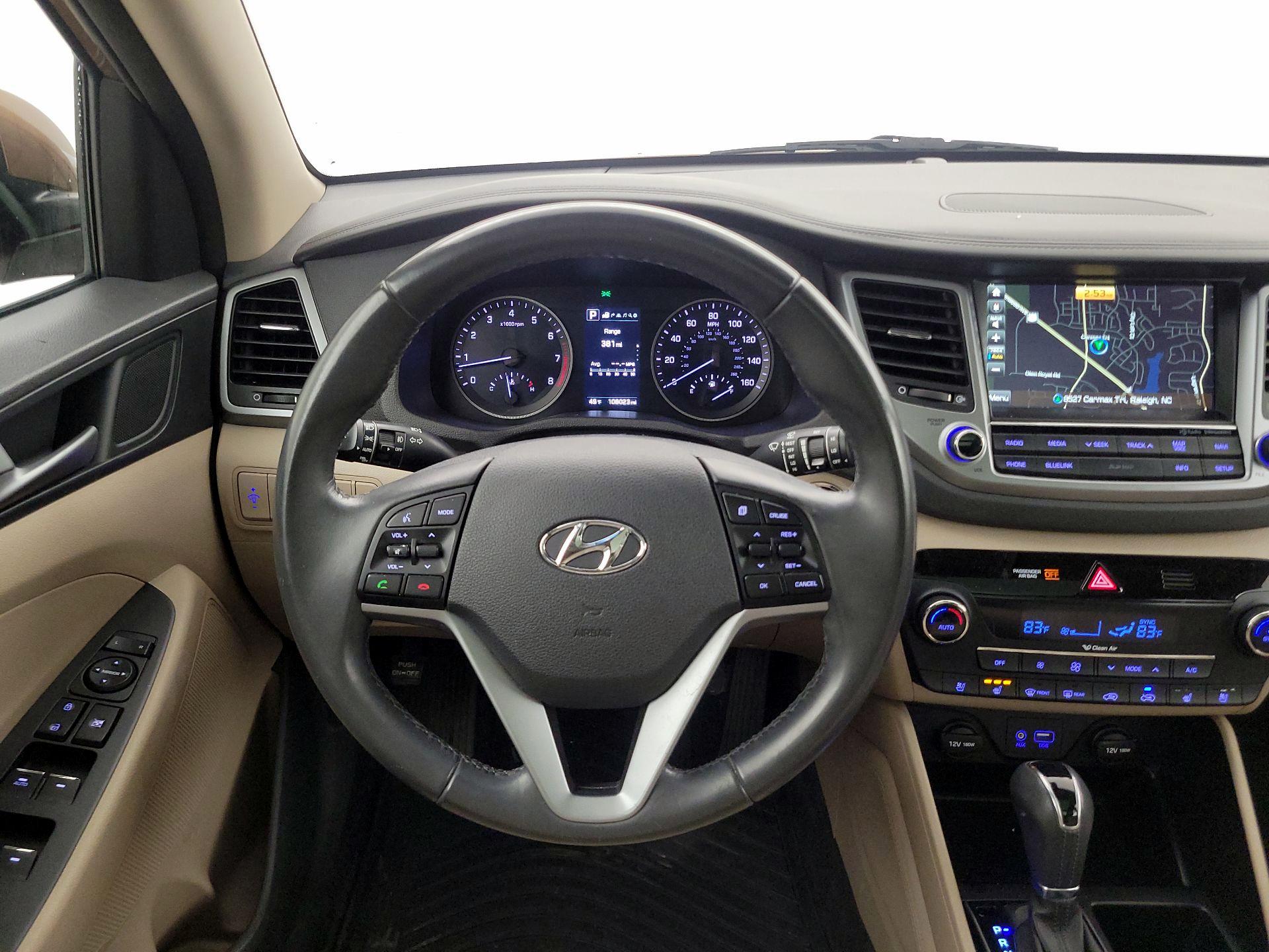 Thumbnail: 2016 Hyundai Tucson - 10