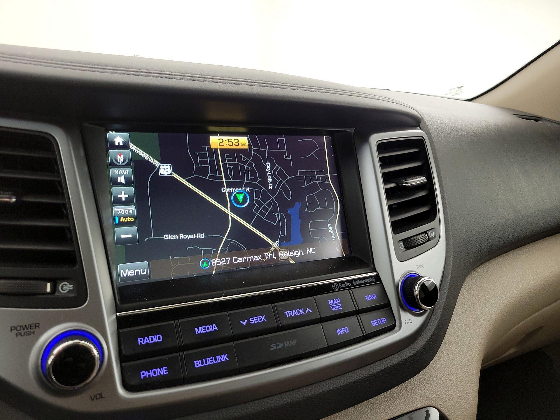 Thumbnail: 2016 Hyundai Tucson - 14