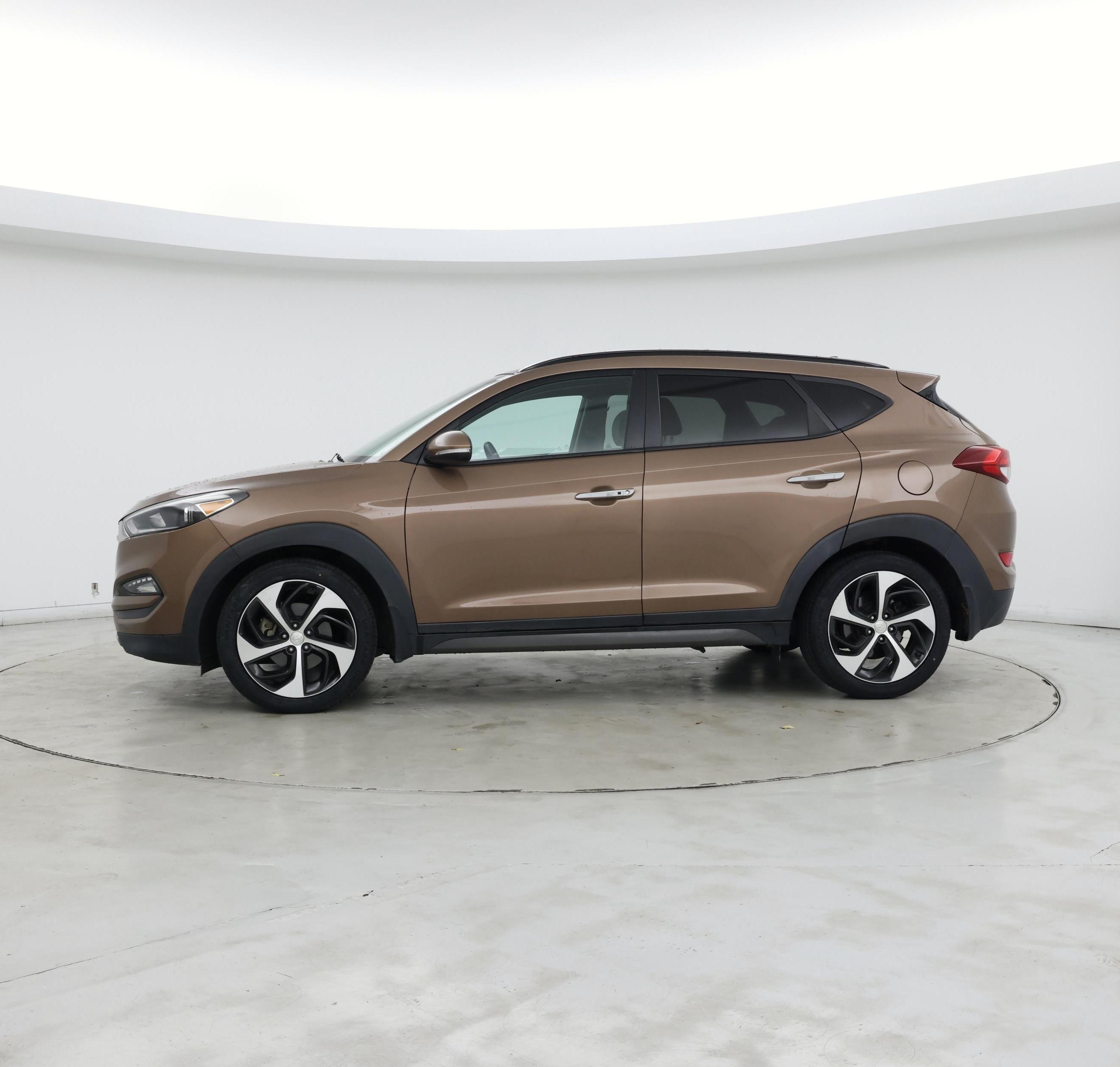 Thumbnail: 2016 Hyundai Tucson - 3
