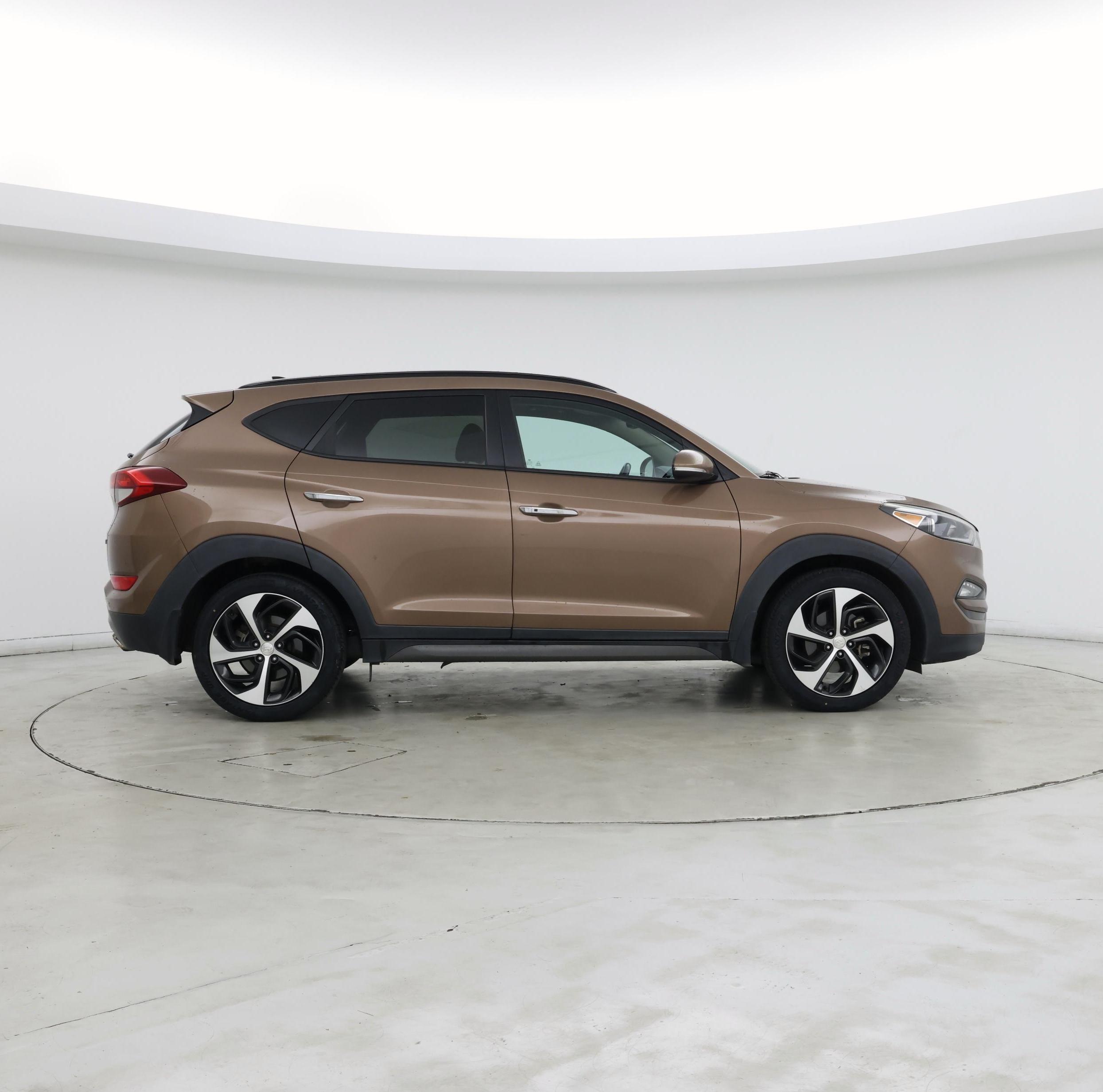 Thumbnail: 2016 Hyundai Tucson - 7