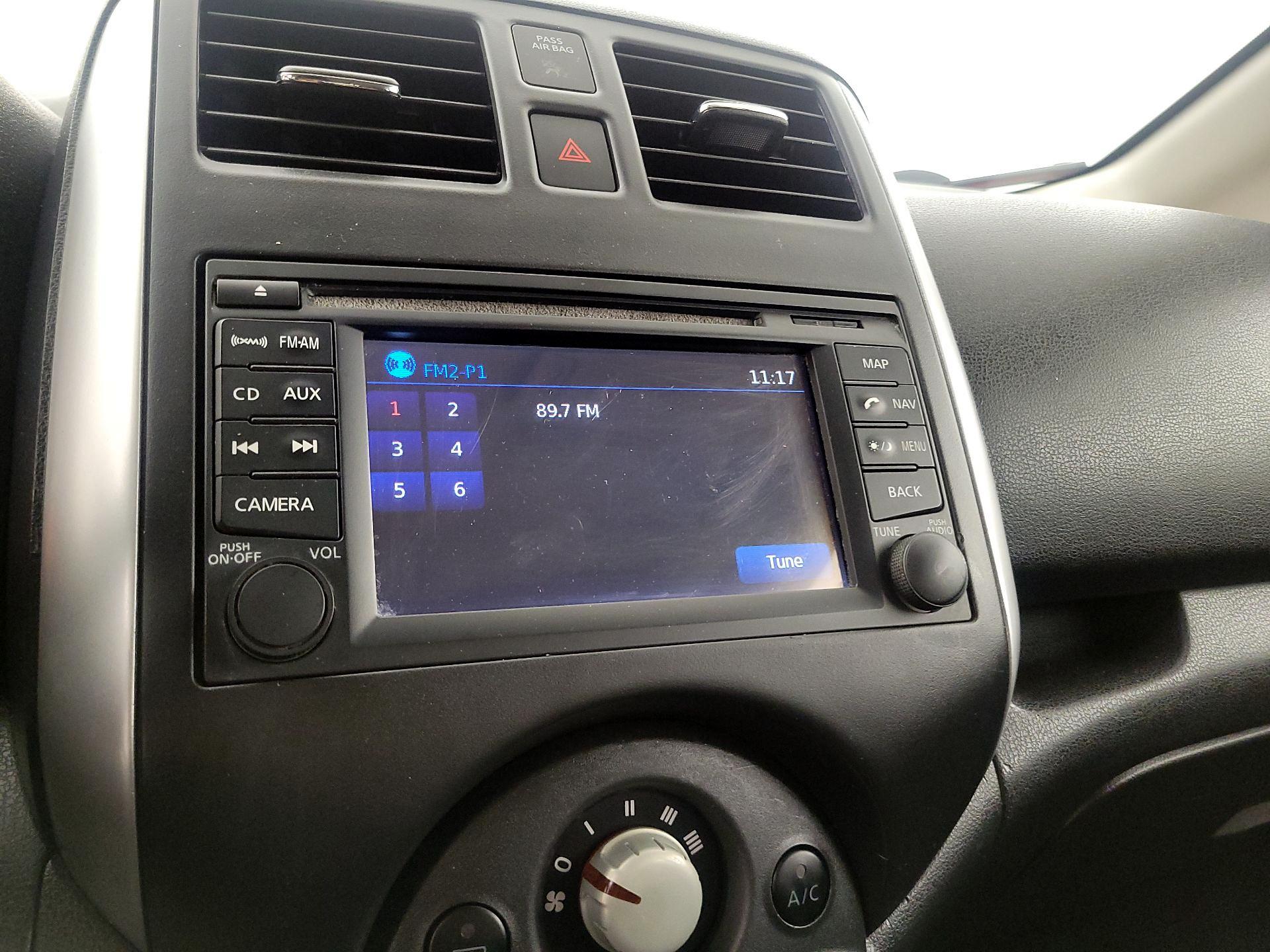 Thumbnail: 2014 Nissan Versa Note - 16