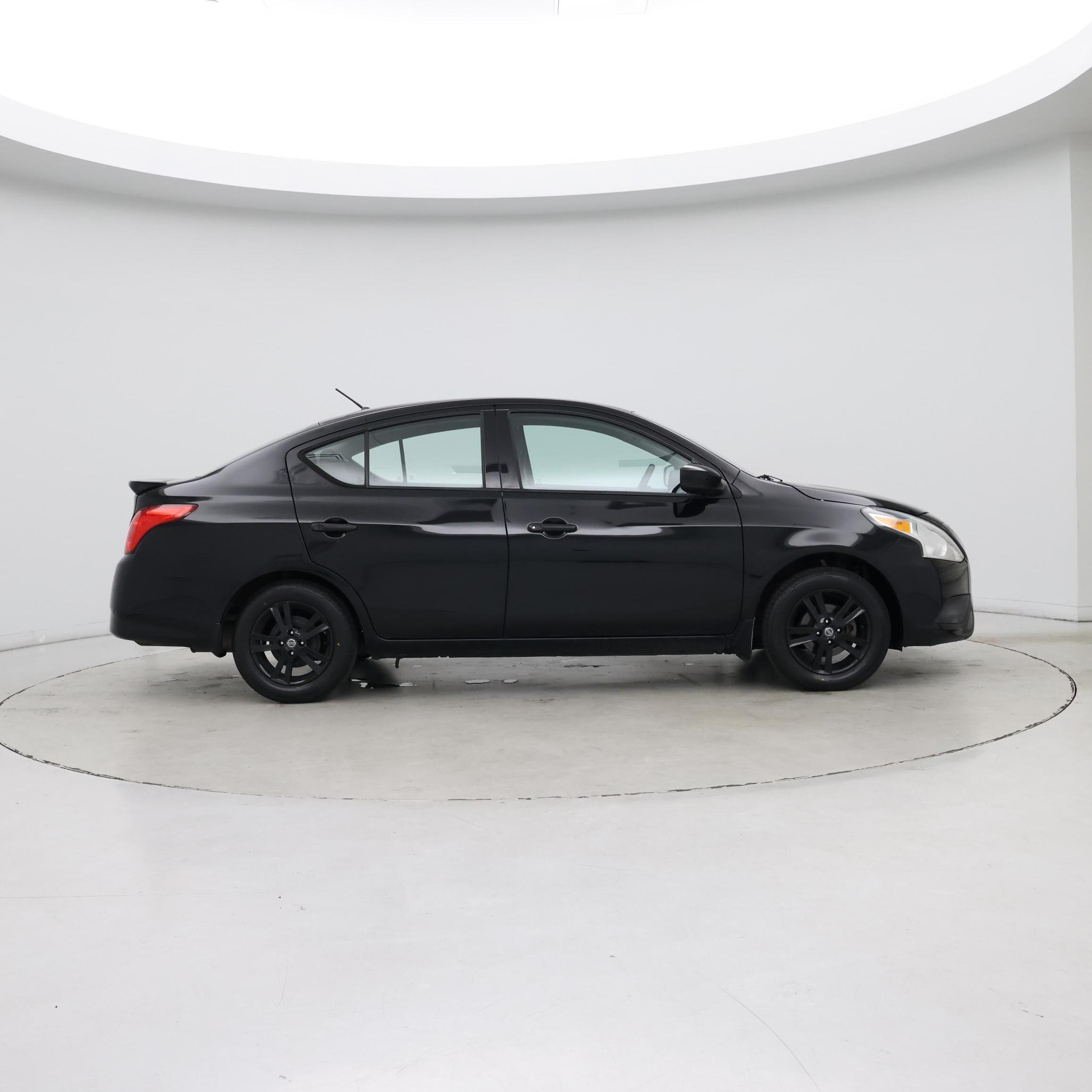 Thumbnail: 2019 Nissan Versa - 7