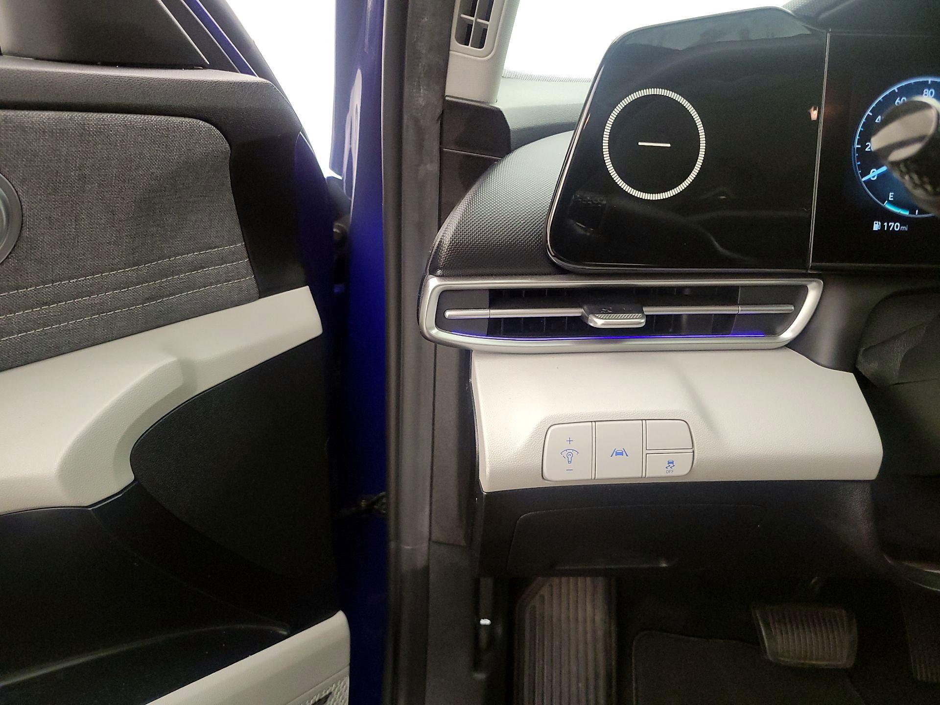 Thumbnail: 2021 Hyundai Elantra - 13