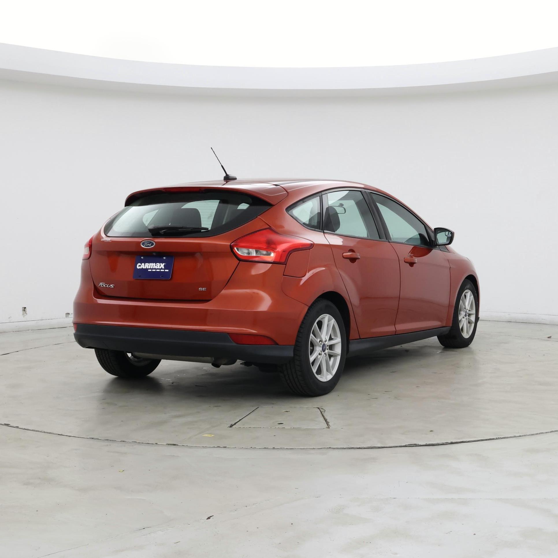 Thumbnail: 2018 Ford Focus - 8