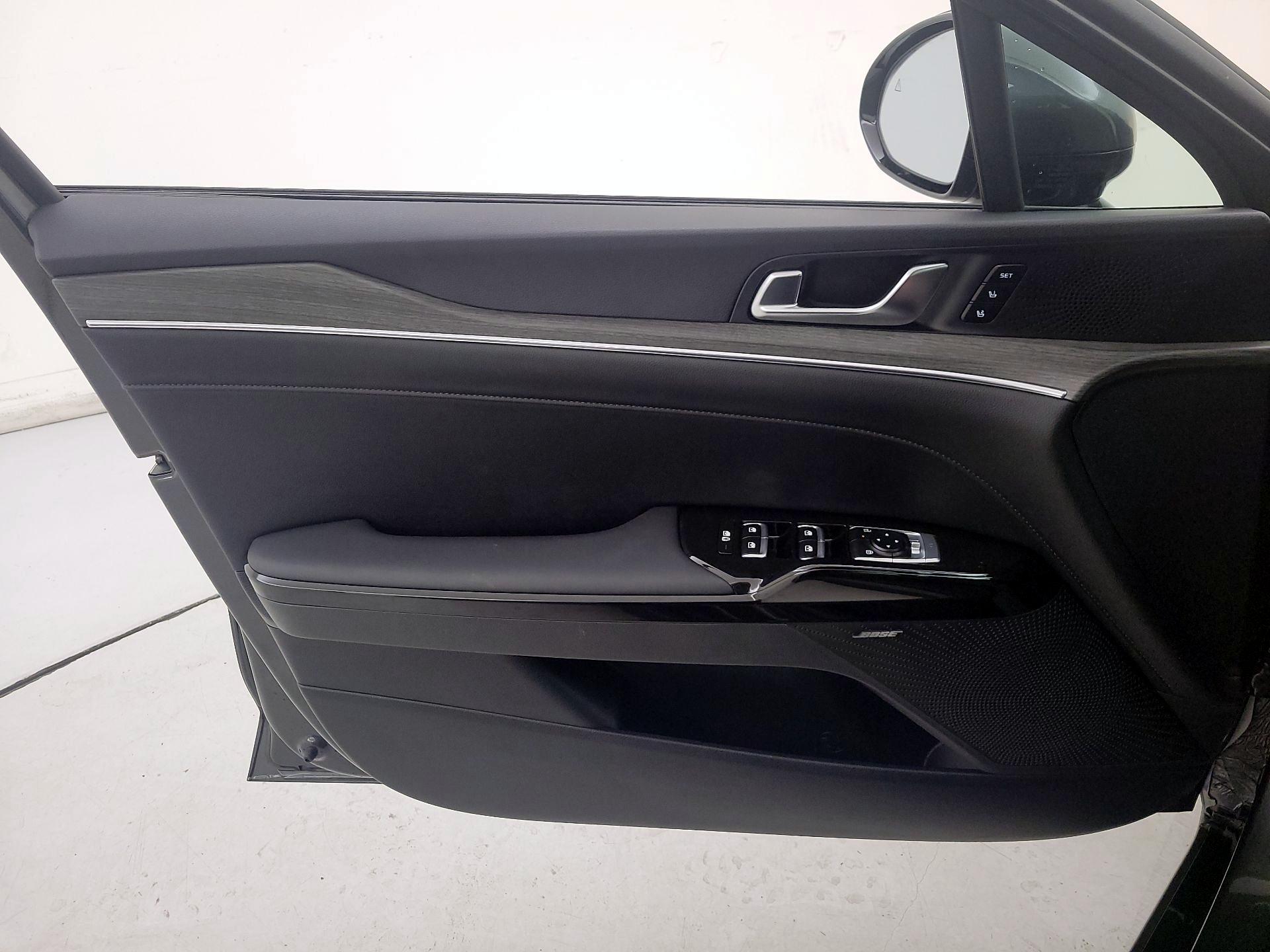 Thumbnail: 2025 Kia K5 - 12