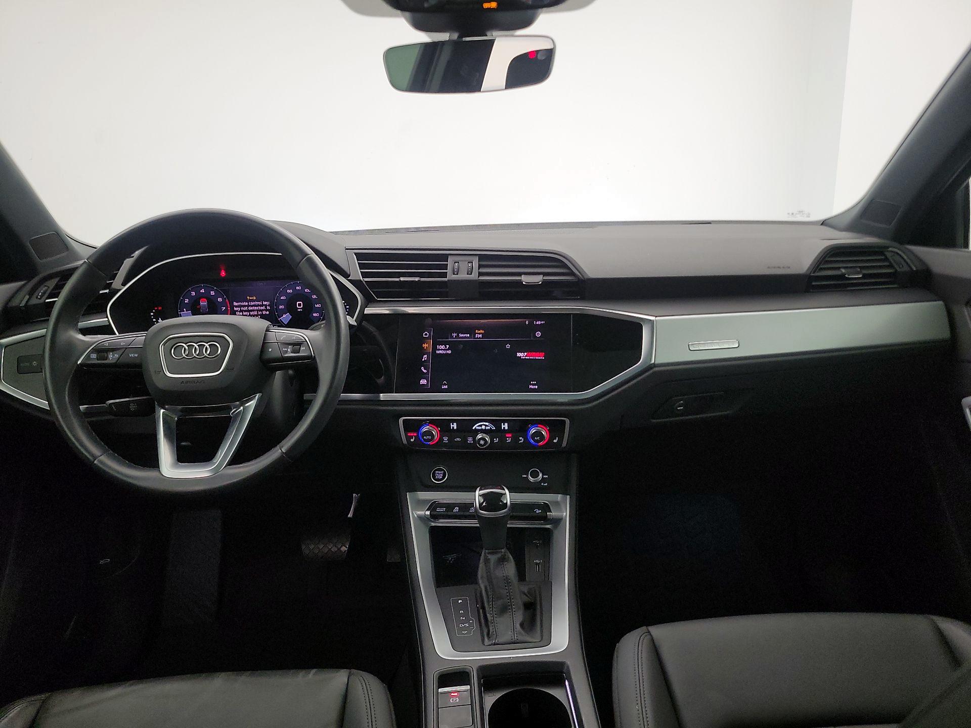 Thumbnail: 2021 Audi Q3 - 9