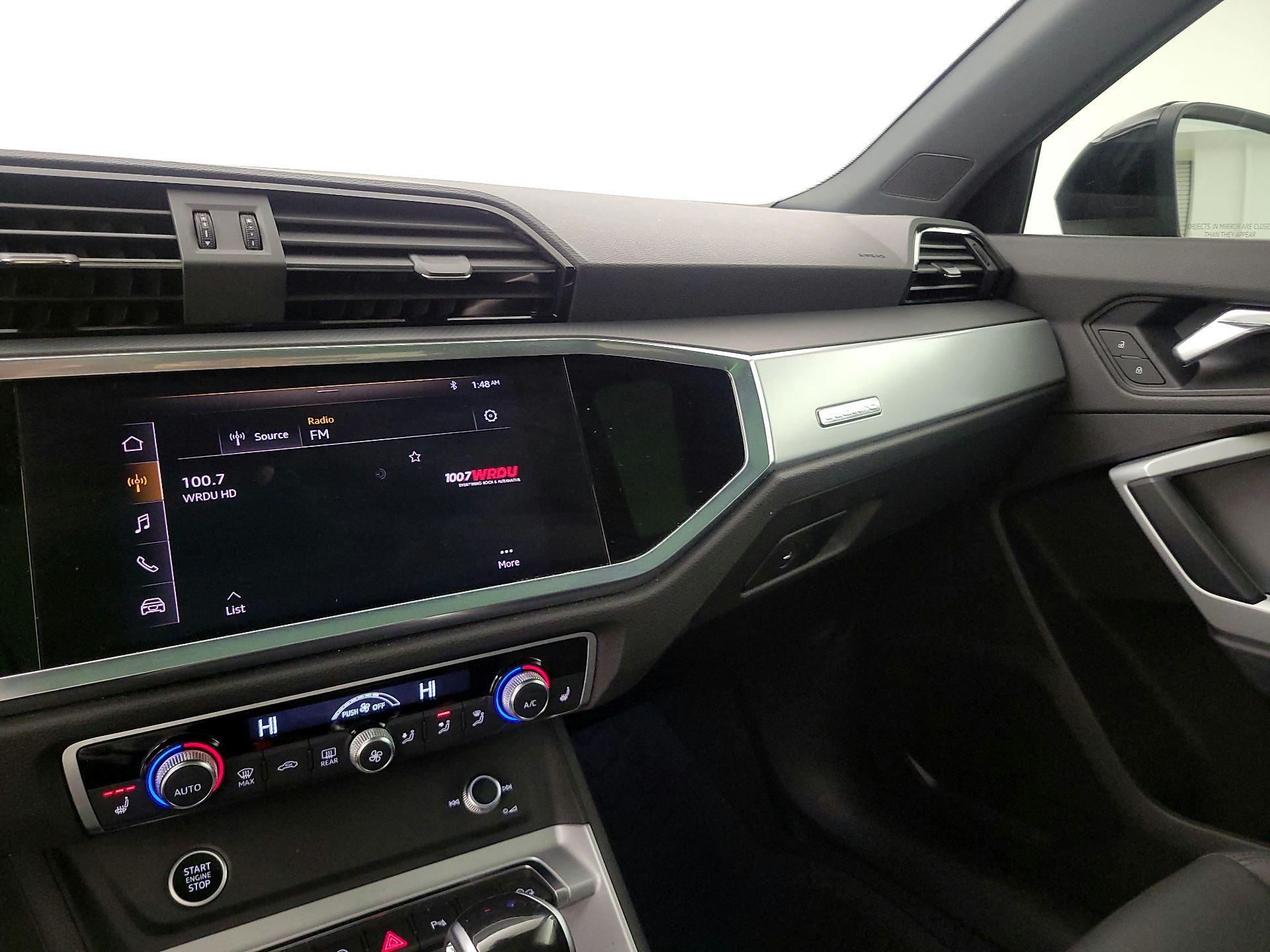 Thumbnail: 2021 Audi Q3 - 15