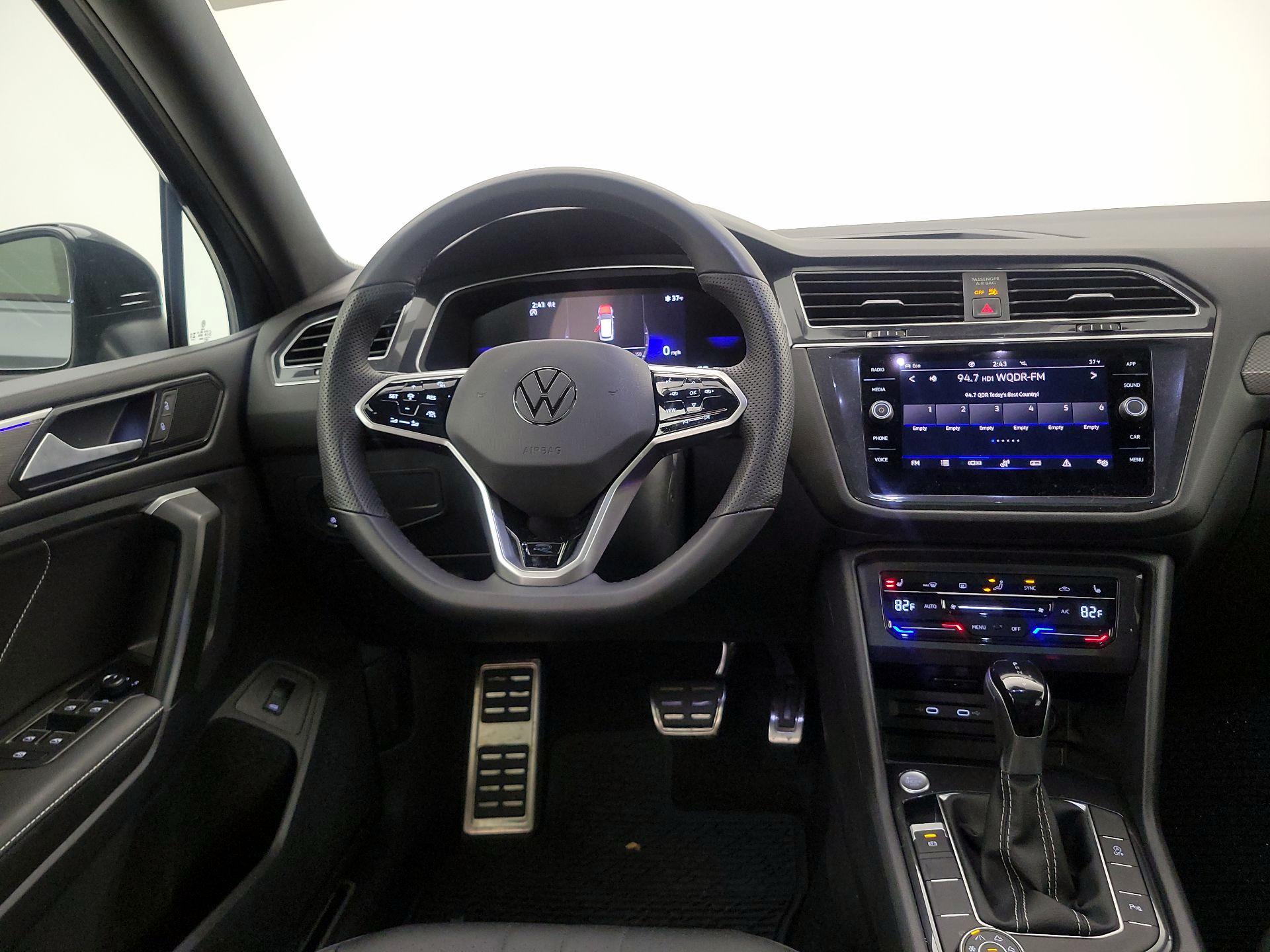 Thumbnail: 2024 Volkswagen Tiguan - 10