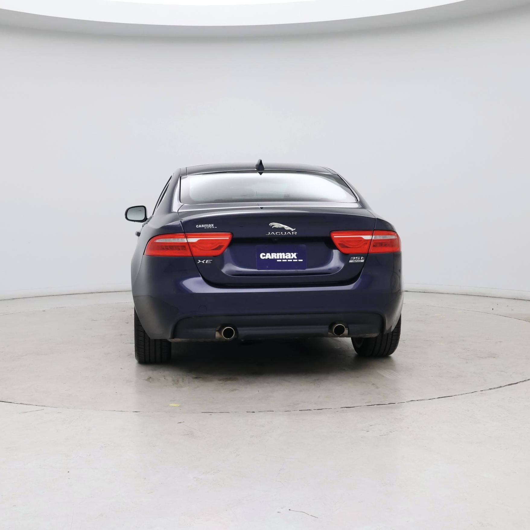 Thumbnail: 2017 Jaguar XE - 6