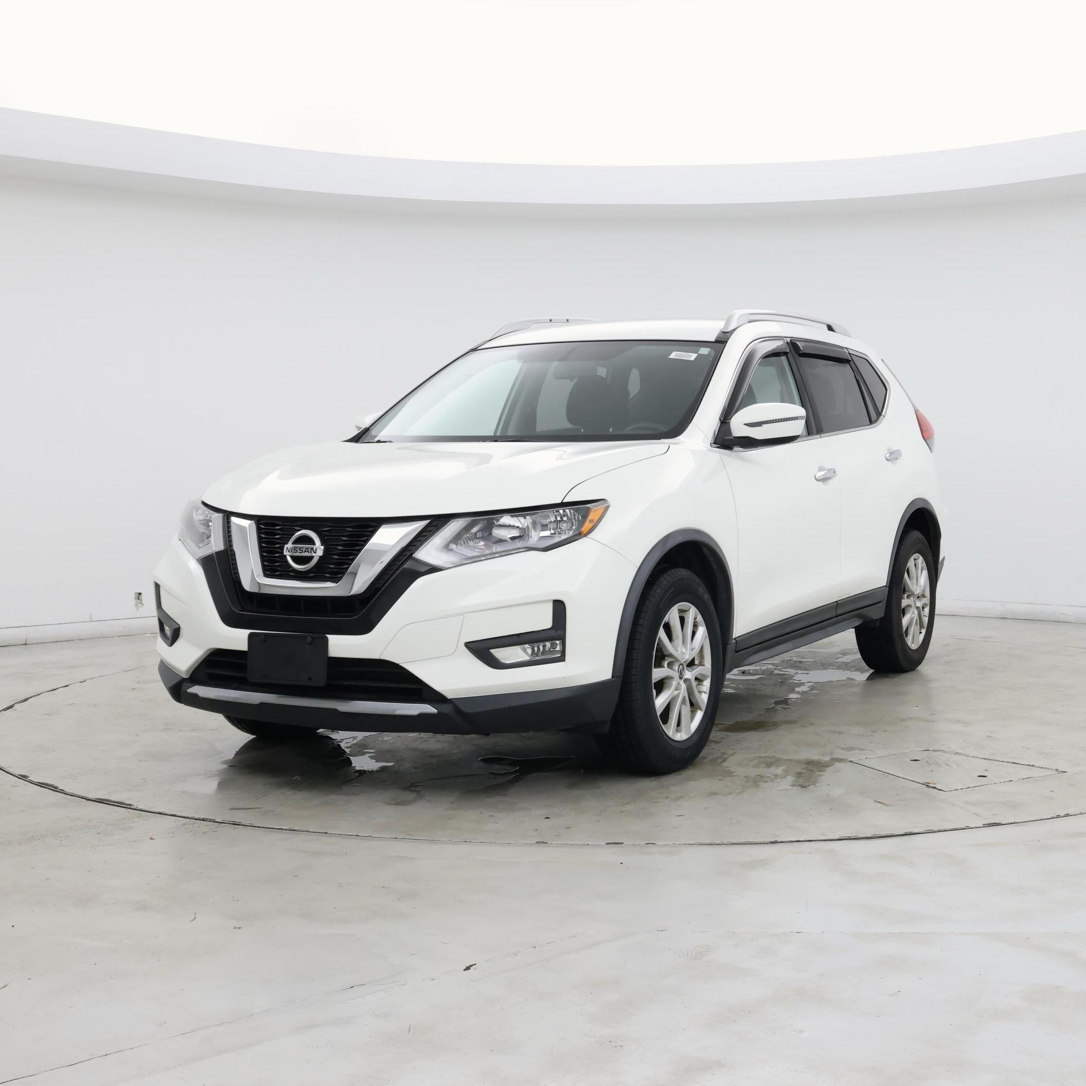 Thumbnail: 2017 Nissan Rogue - 4