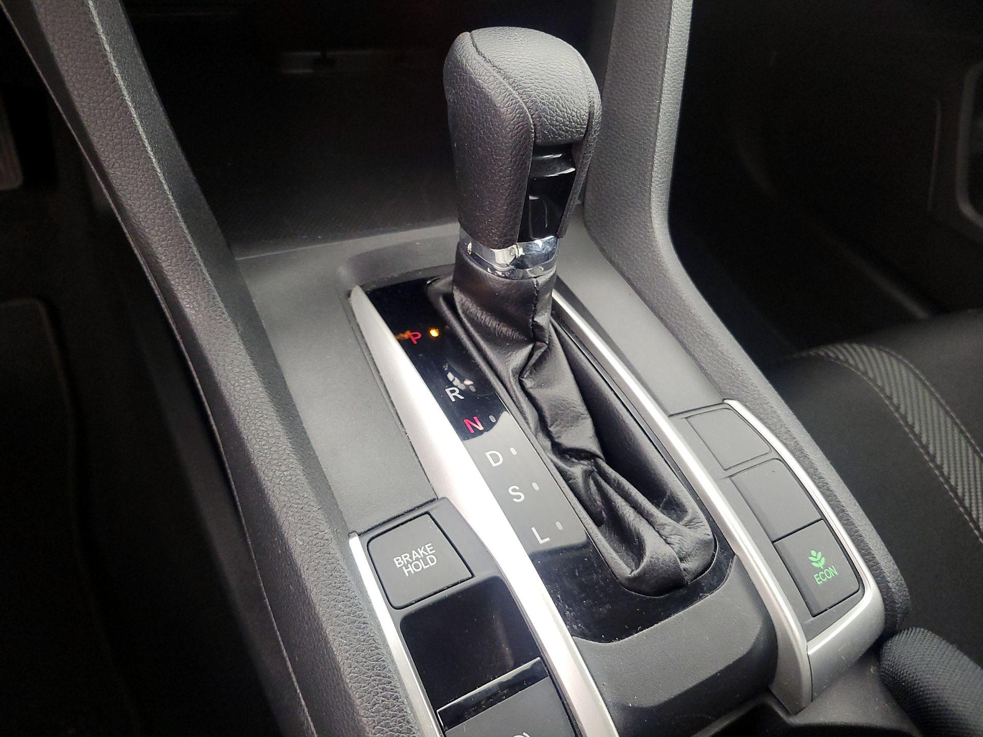 Thumbnail: 2016 Honda Civic - 17