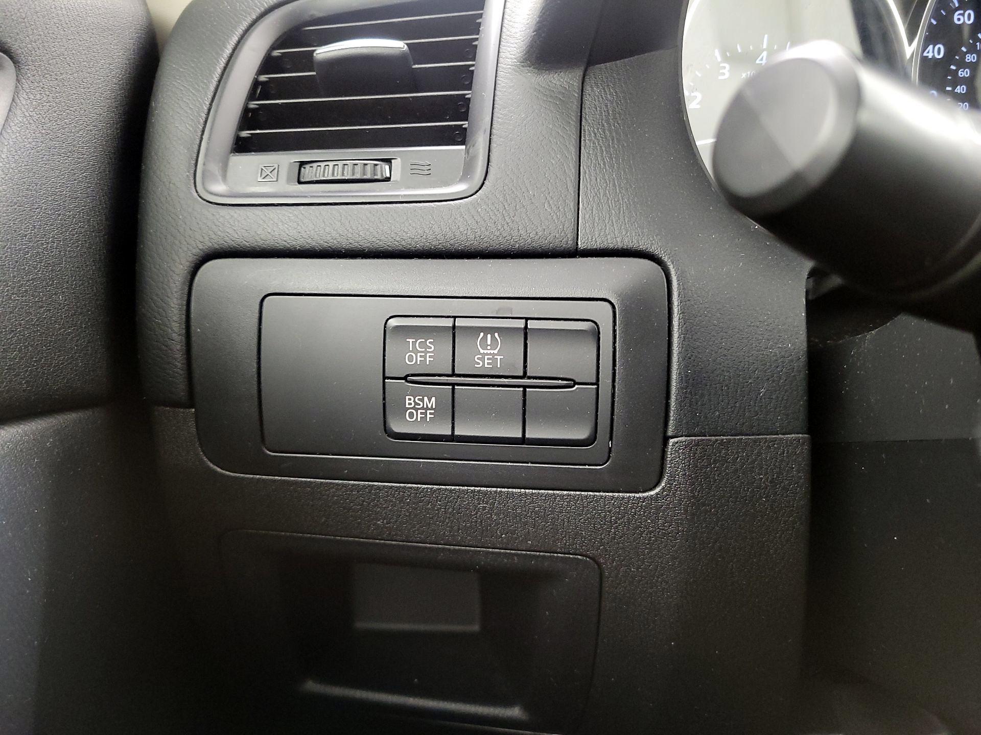 Thumbnail: 2015 Mazda CX-5 - 13