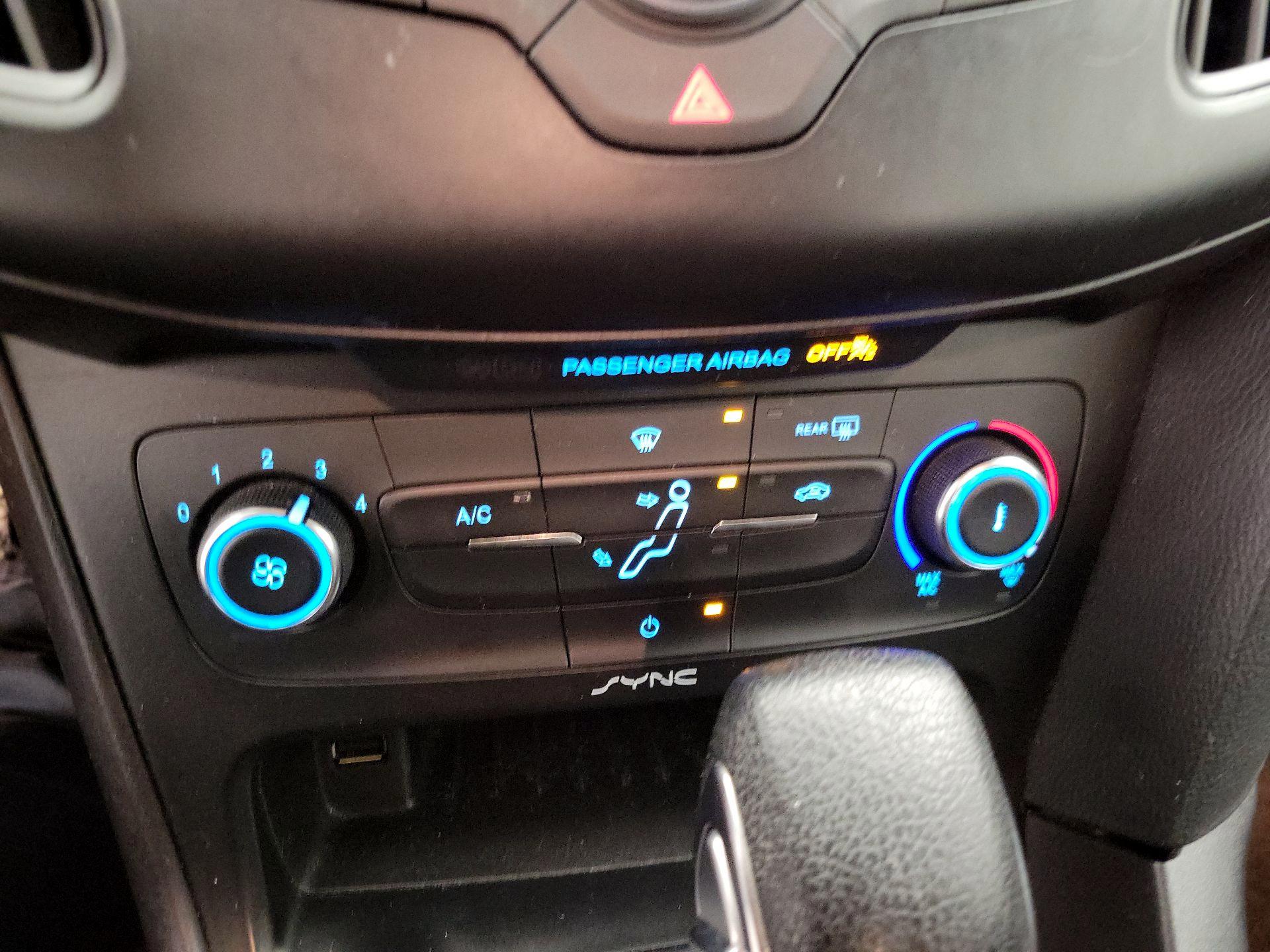 Thumbnail: 2017 Ford Focus - 16