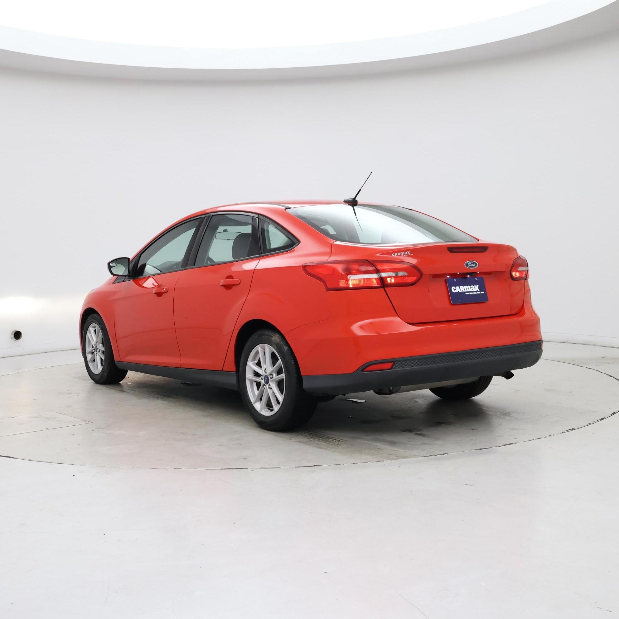 Thumbnail: 2017 Ford Focus - 2