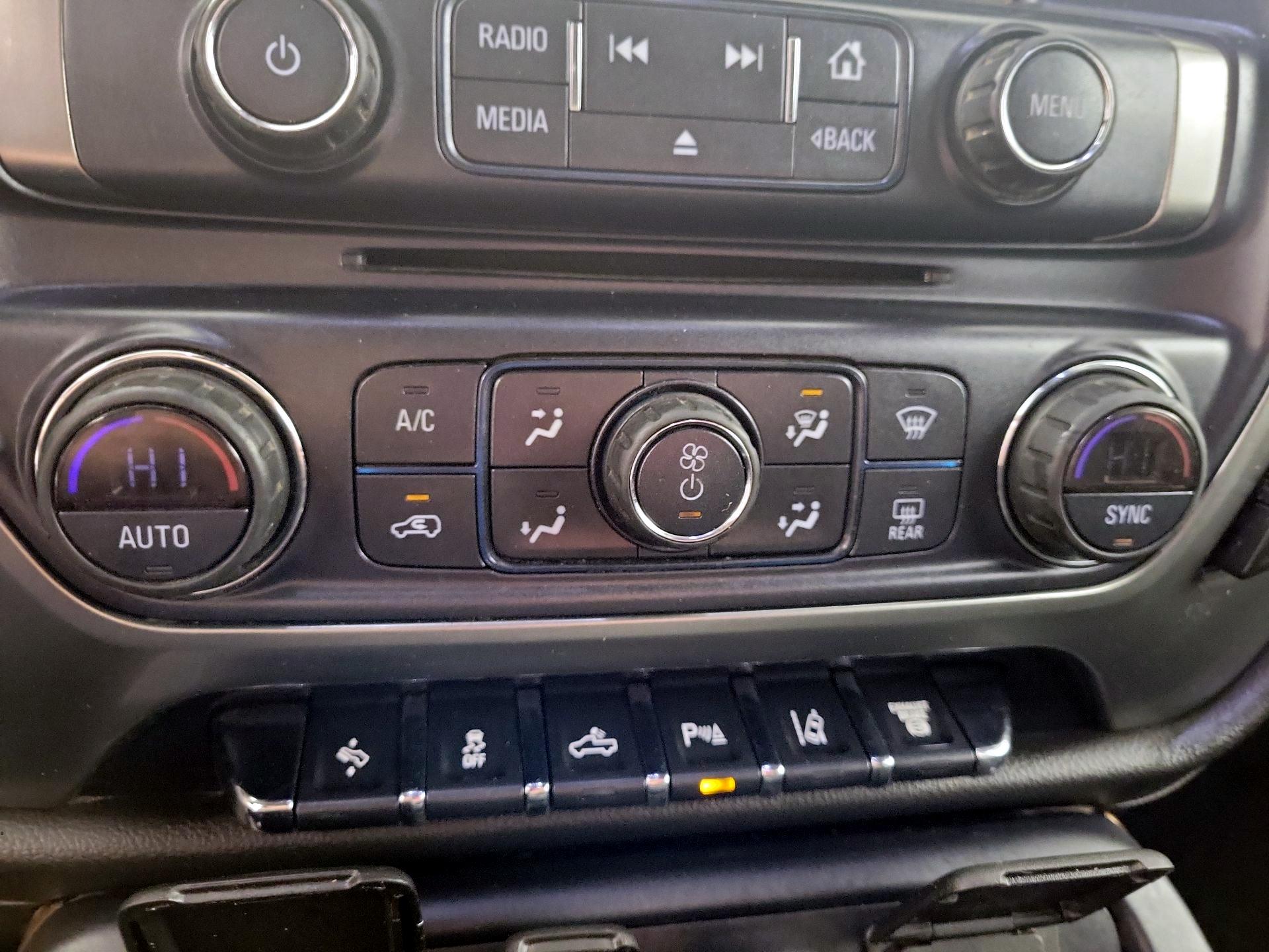 Thumbnail: 2019 Chevrolet Silverado 3500 - 14
