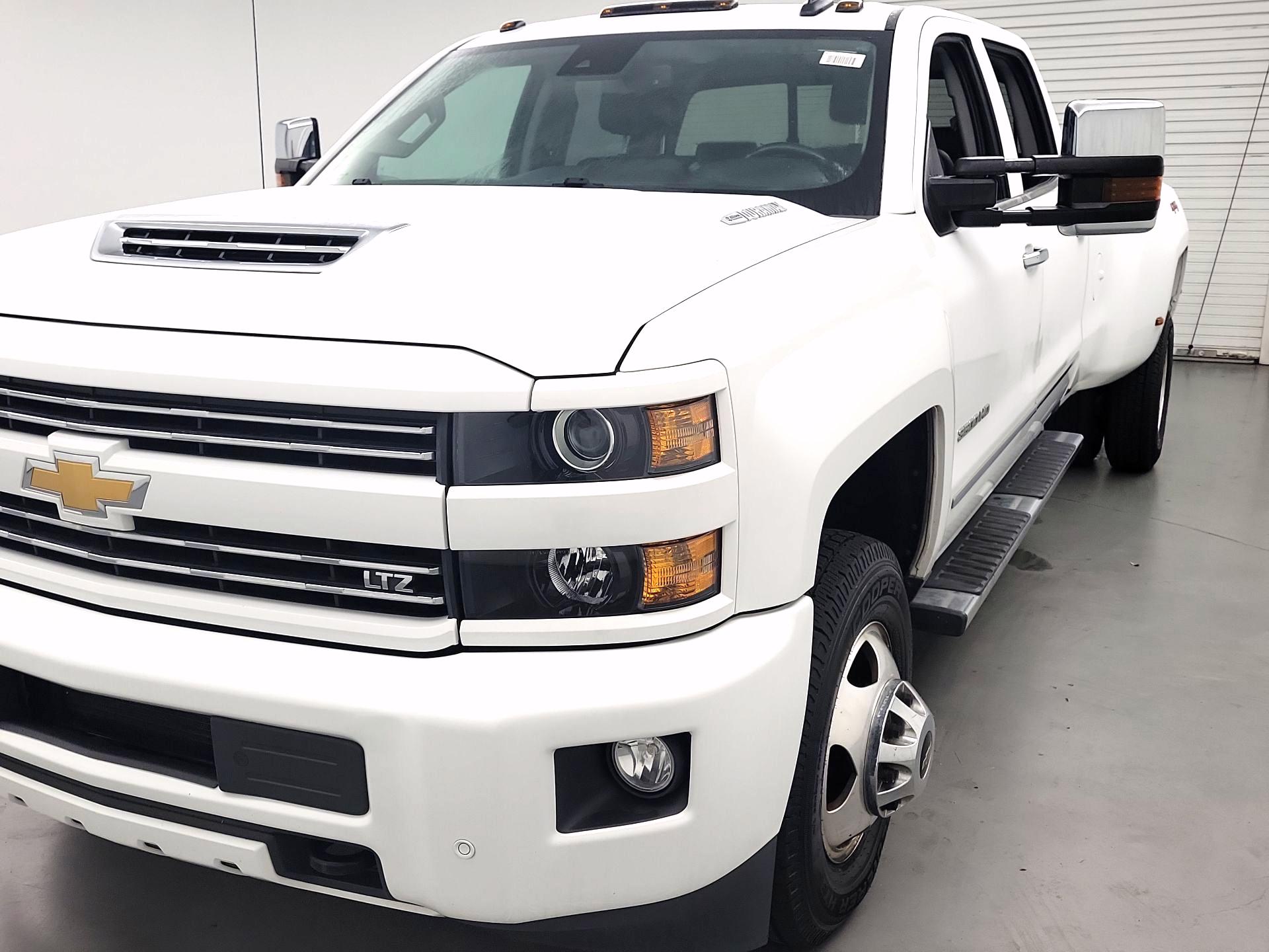 Thumbnail: 2019 Chevrolet Silverado 3500 - 3