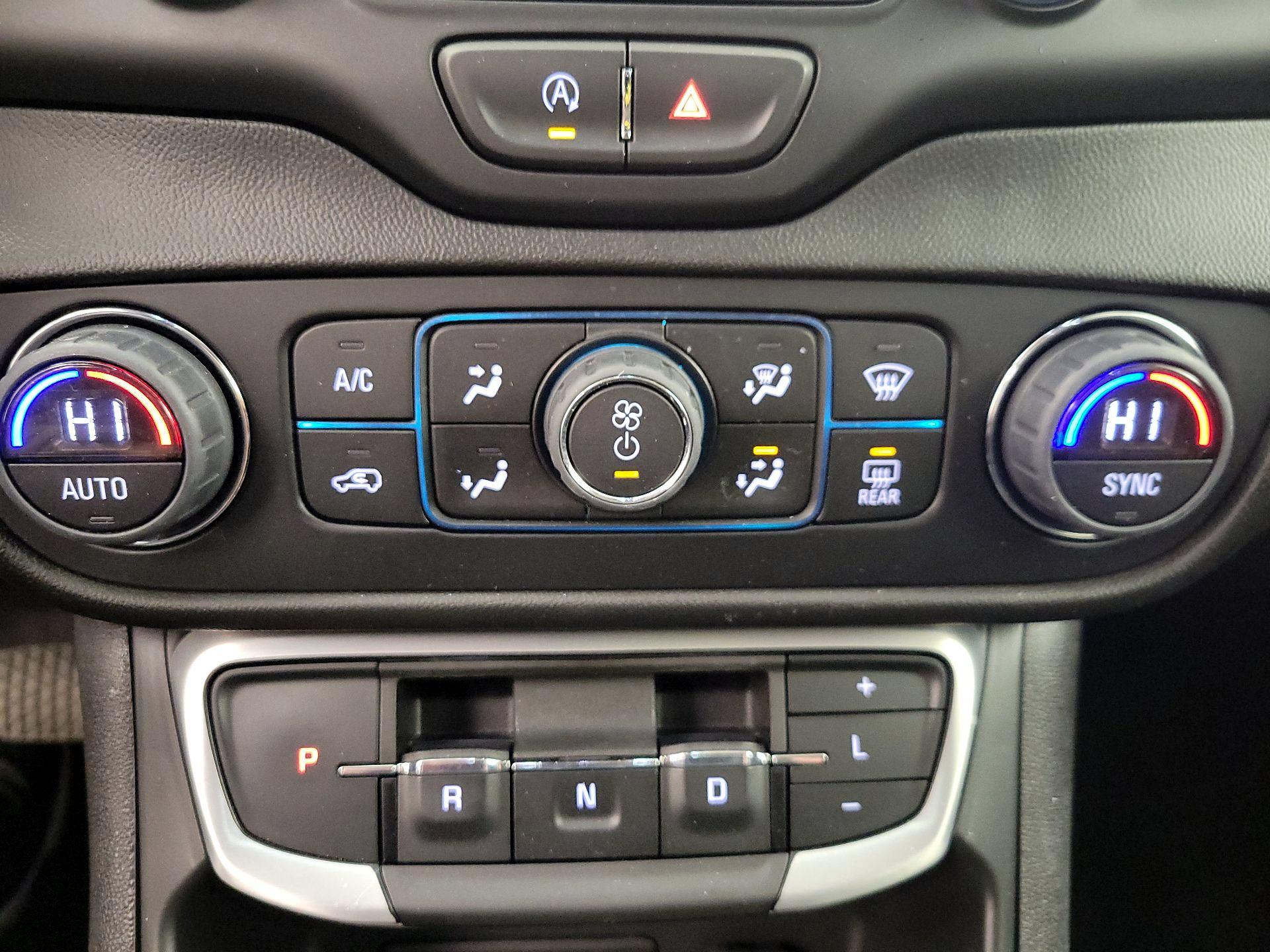 Thumbnail: 2022 GMC Terrain - 16