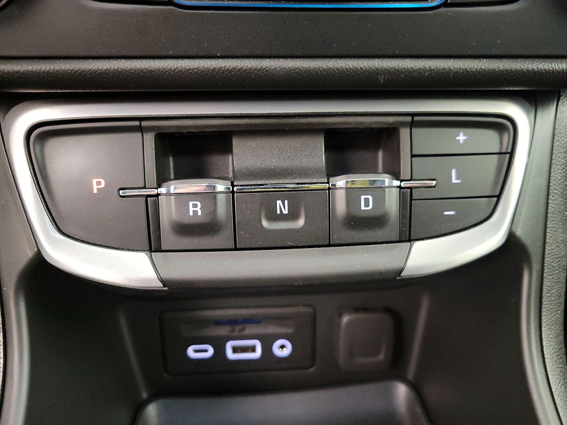 Thumbnail: 2022 GMC Terrain - 17