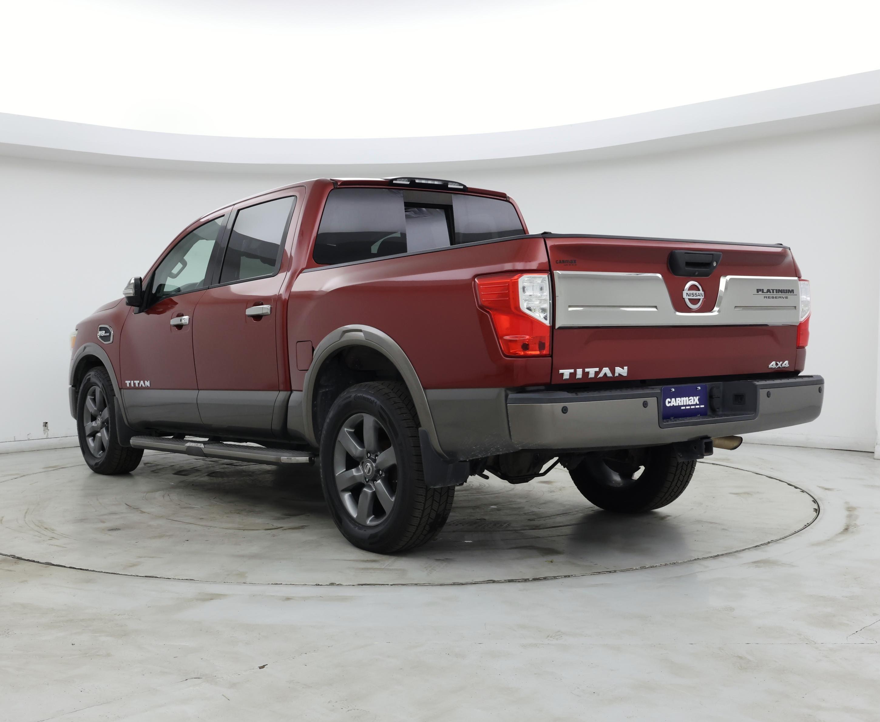 Thumbnail: 2017 Nissan Titan - 2
