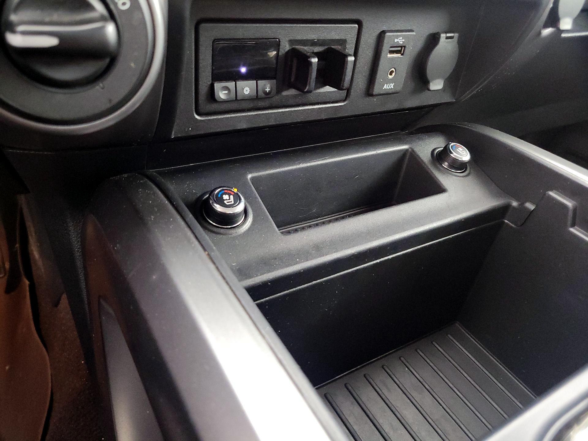 Thumbnail: 2017 Nissan Titan - 19