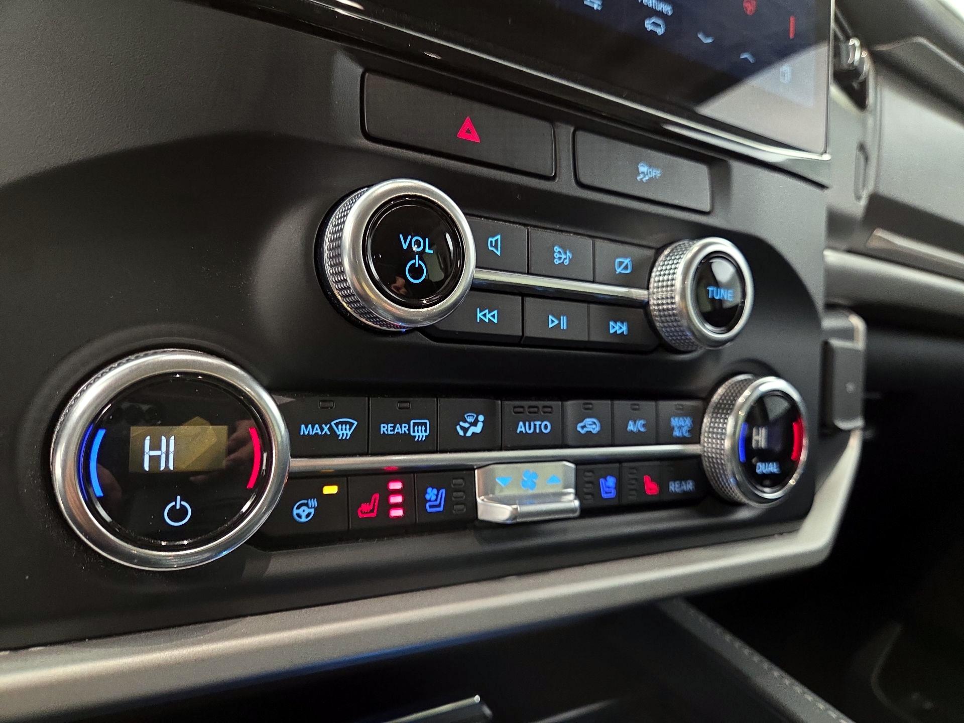 Thumbnail: 2023 Ford Expedition - 17