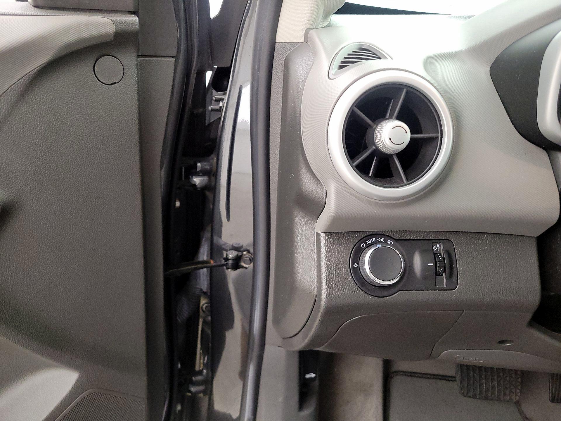 Thumbnail: 2017 Chevrolet Sonic - 13