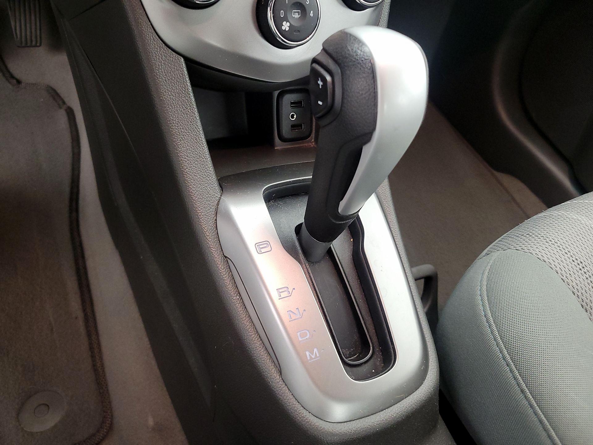 Thumbnail: 2017 Chevrolet Sonic - 17