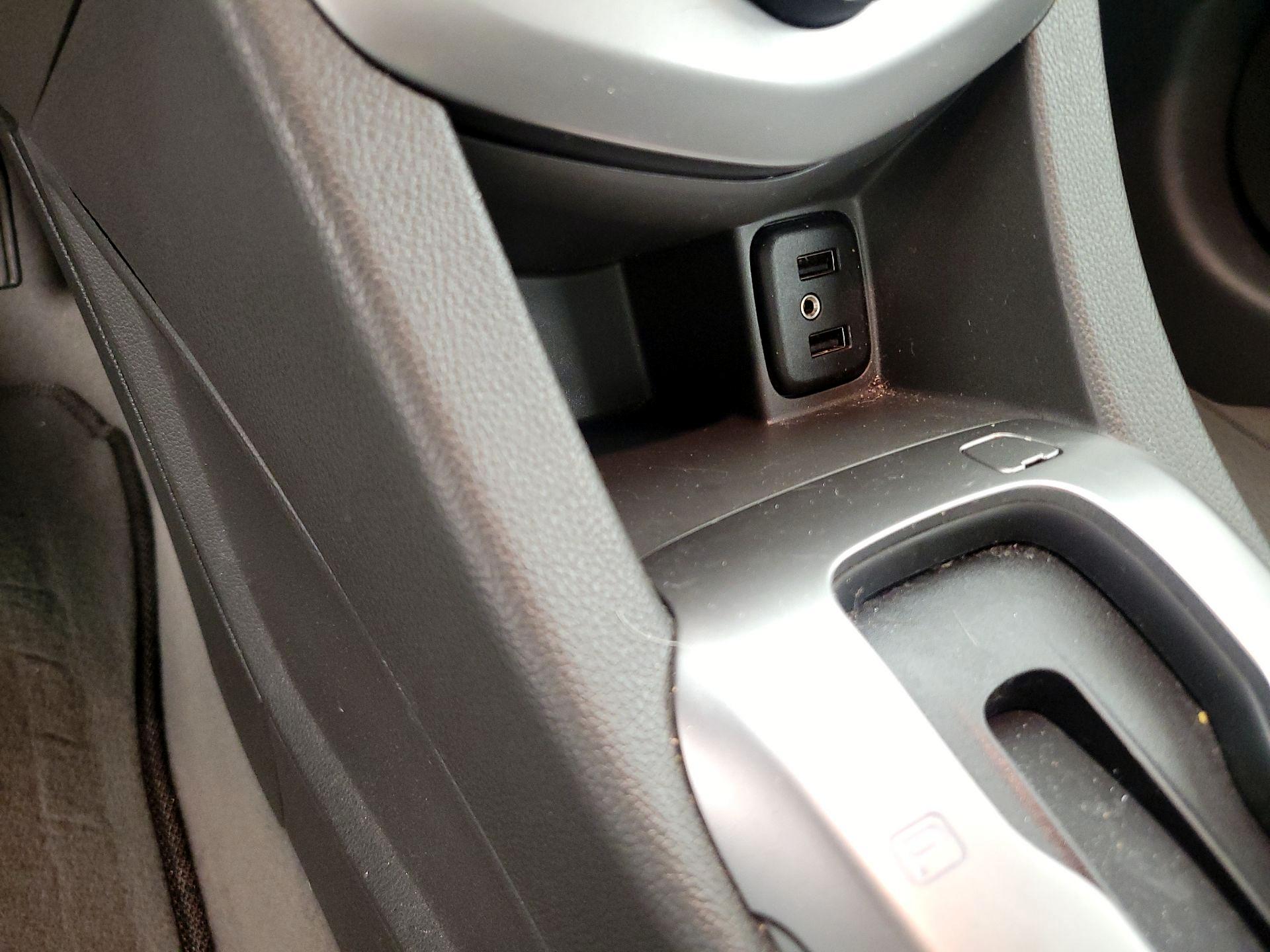 Thumbnail: 2017 Chevrolet Sonic - 18