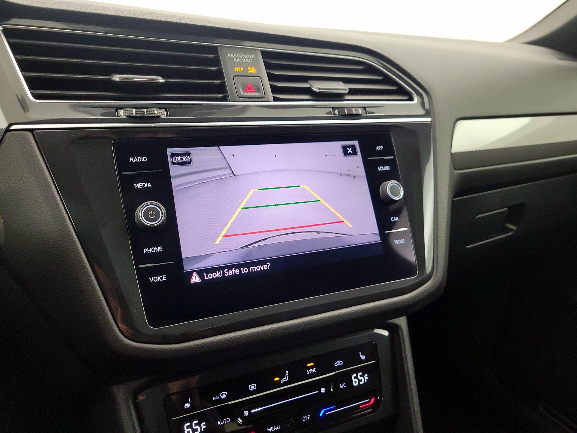 Thumbnail: 2023 Volkswagen Tiguan - 14