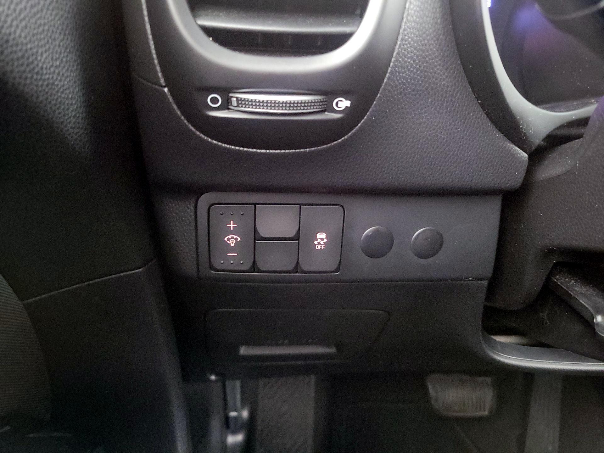 Thumbnail: 2014 Kia Soul - 13