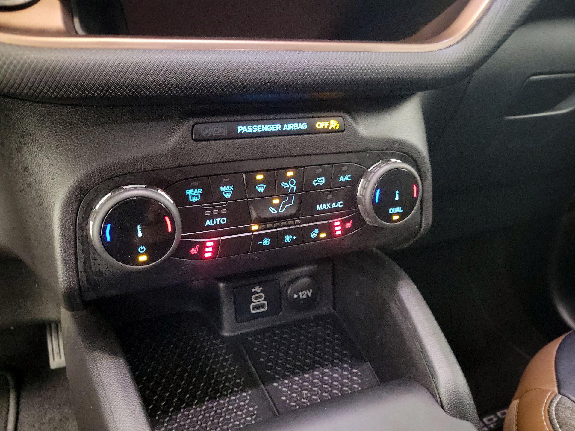 Thumbnail: 2023 Ford Bronco Sport - 14