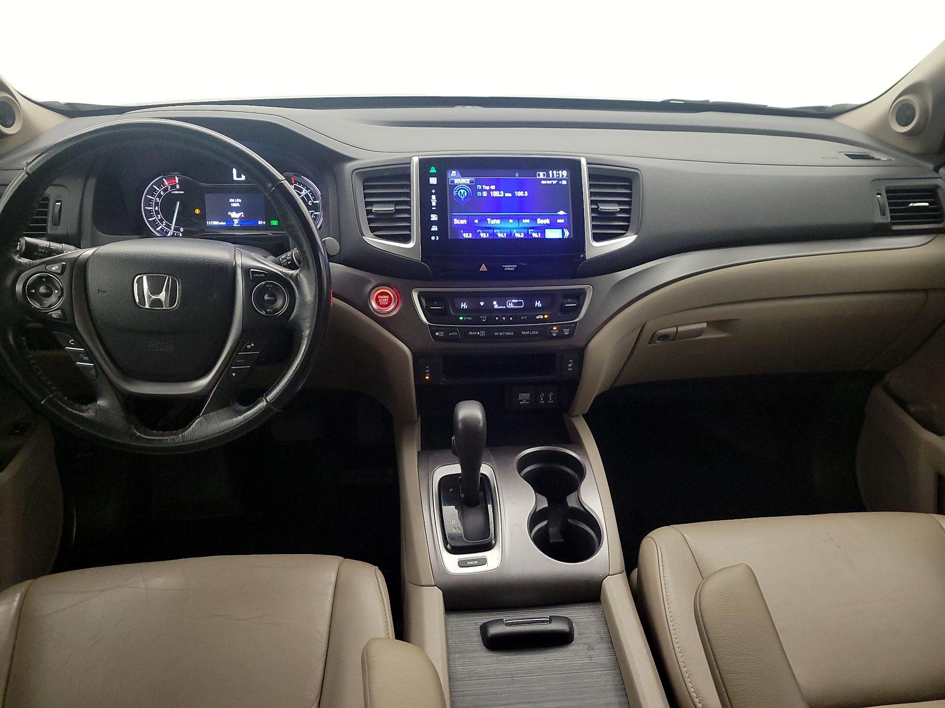 Thumbnail: 2016 Honda Pilot - 9