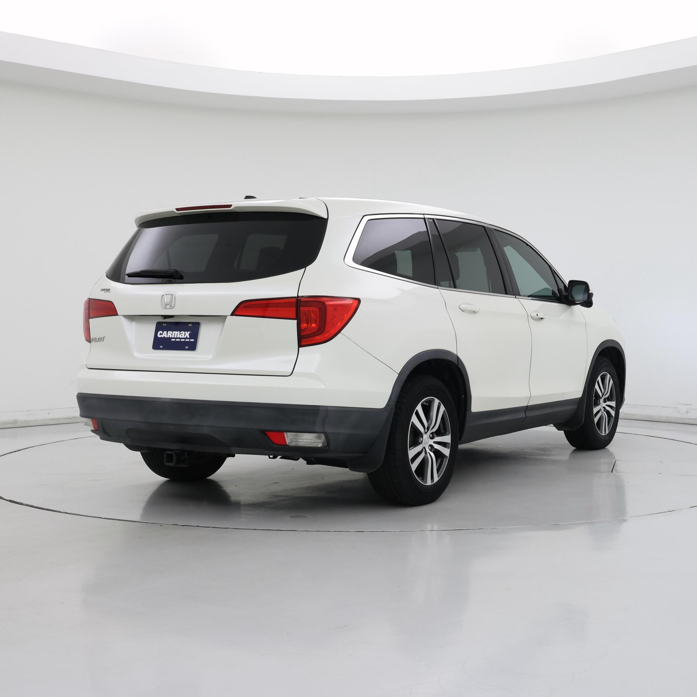 Thumbnail: 2016 Honda Pilot - 8