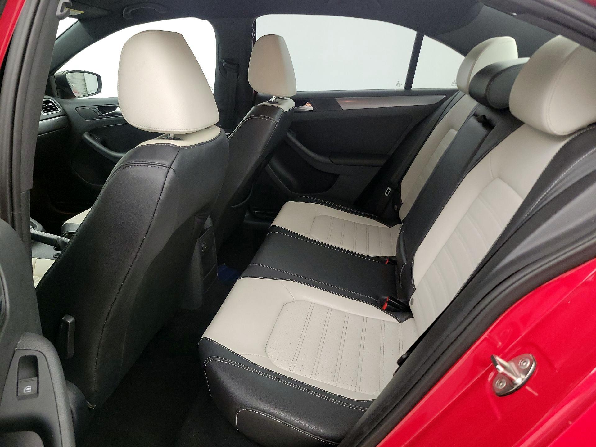 Thumbnail: 2016 Volkswagen Jetta - 20