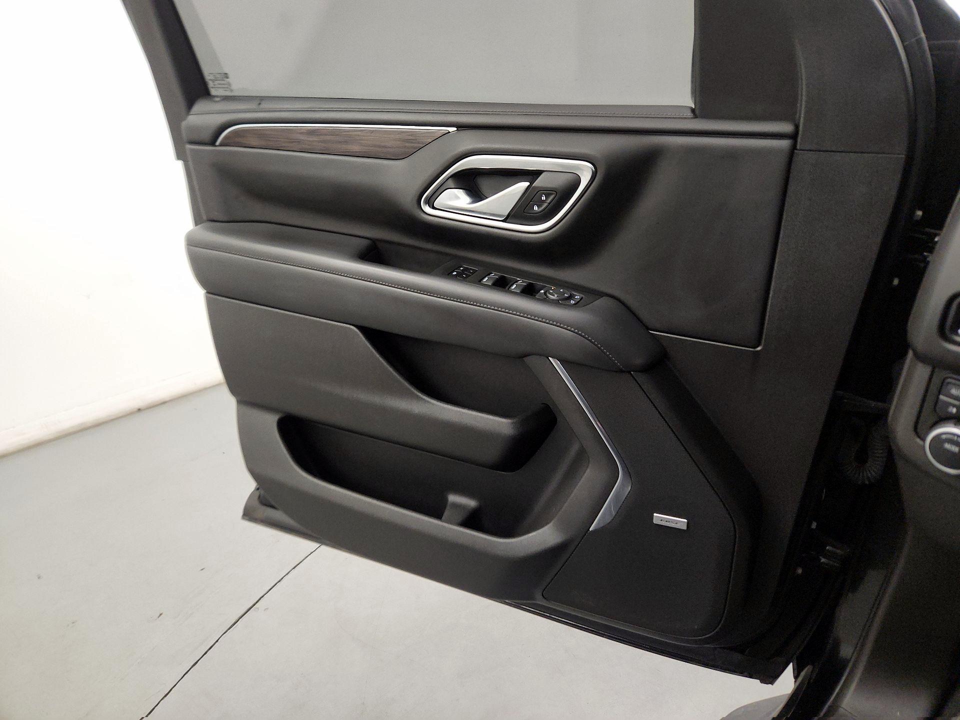 Thumbnail: 2021 Chevrolet Tahoe - 10