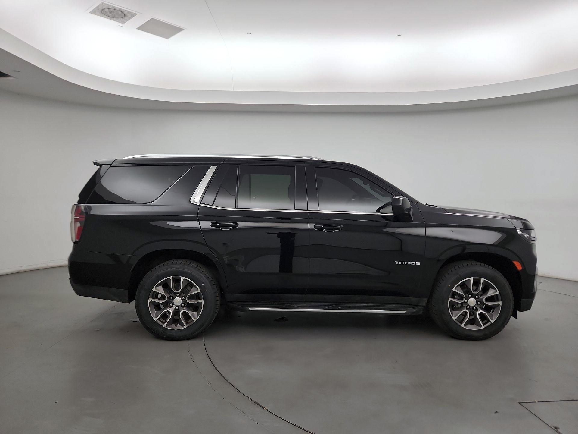 Thumbnail: 2021 Chevrolet Tahoe - 4