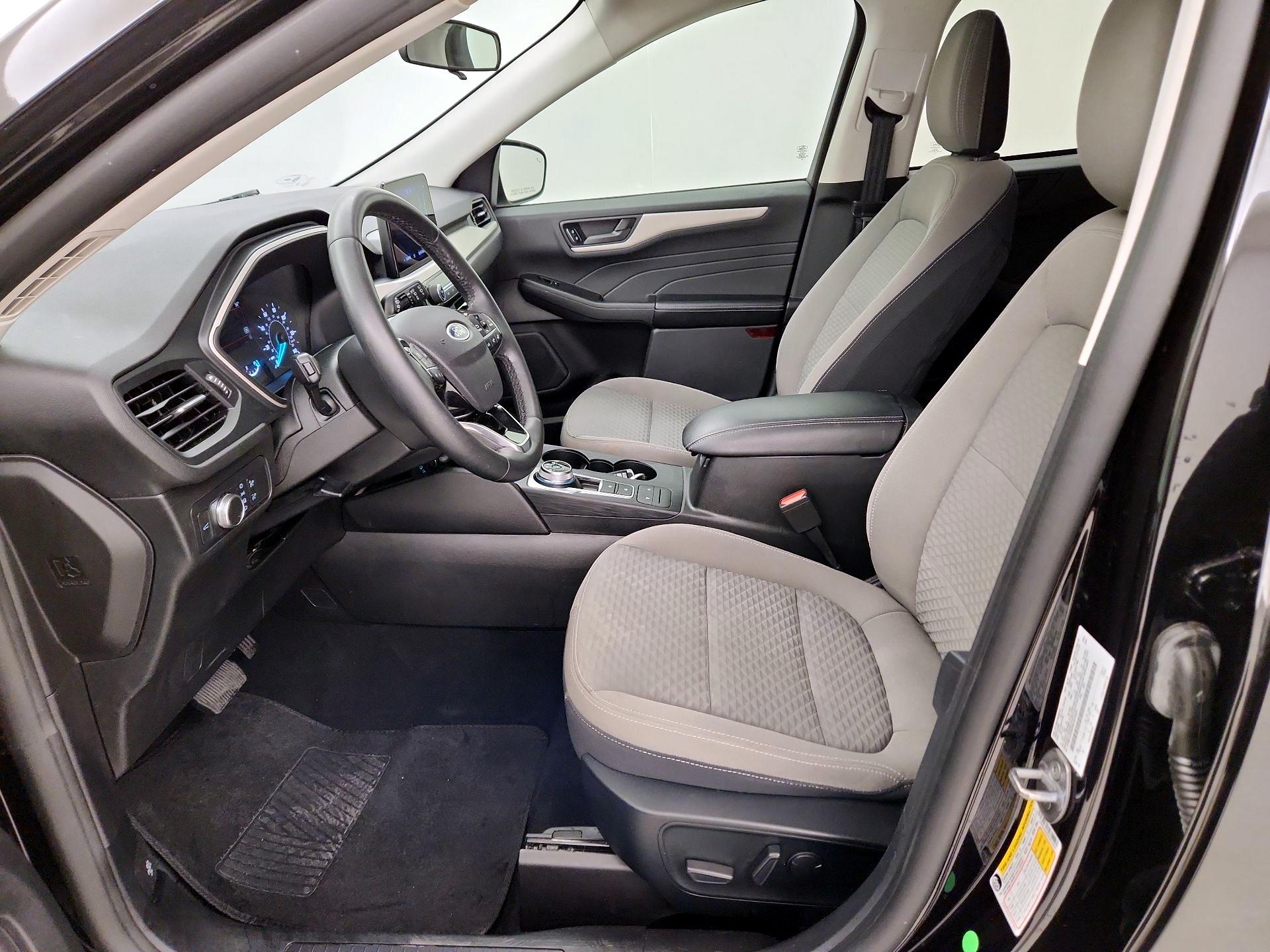 Thumbnail: 2022 Ford Escape - 11