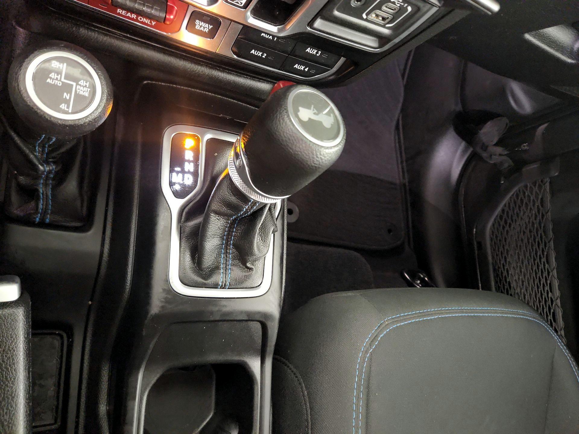 Thumbnail: 2022 Jeep Wrangler - 16