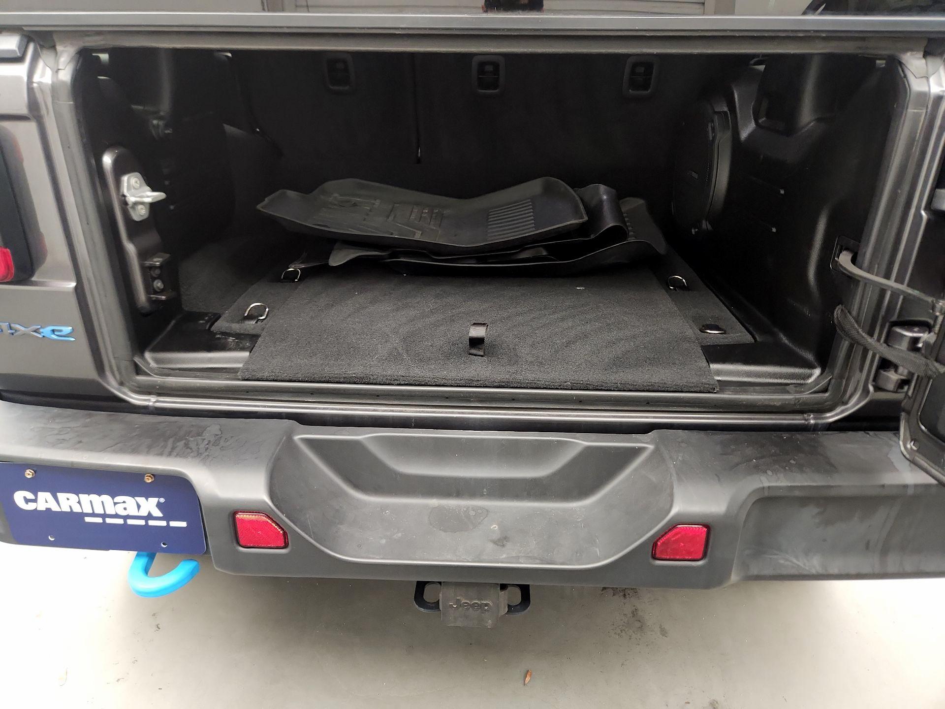 Thumbnail: 2022 Jeep Wrangler - 19