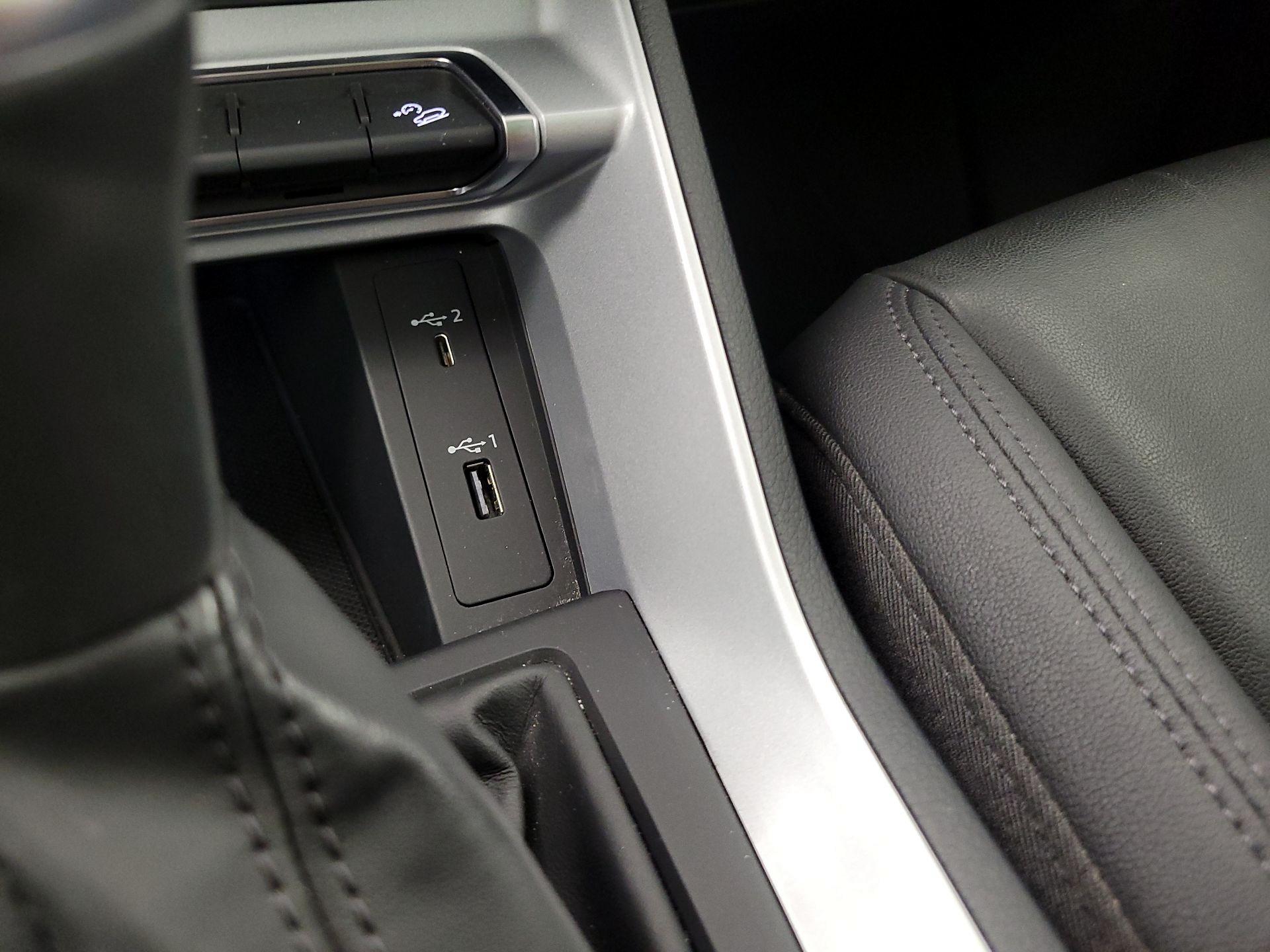 Thumbnail: 2021 Audi Q3 - 18