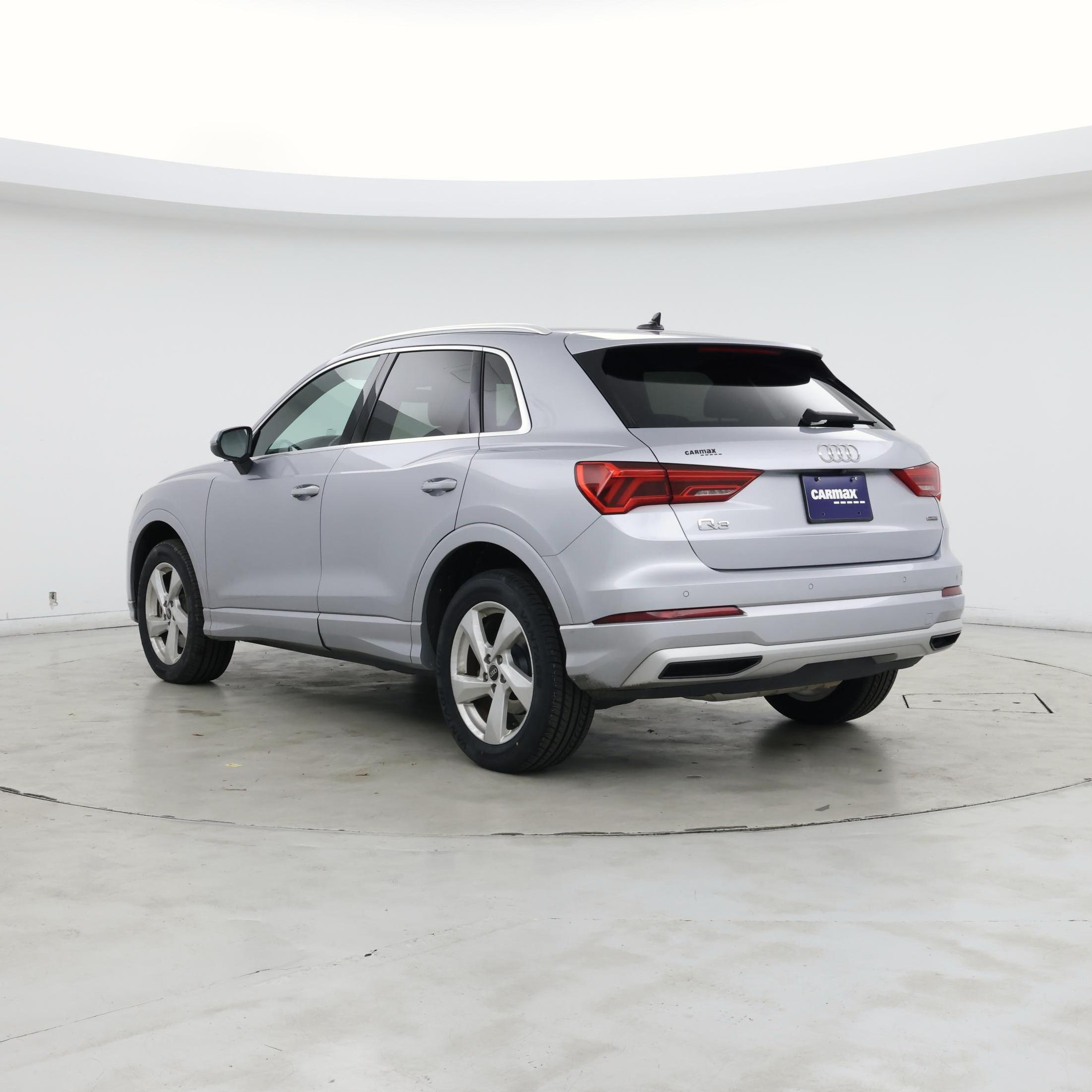 Thumbnail: 2021 Audi Q3 - 2