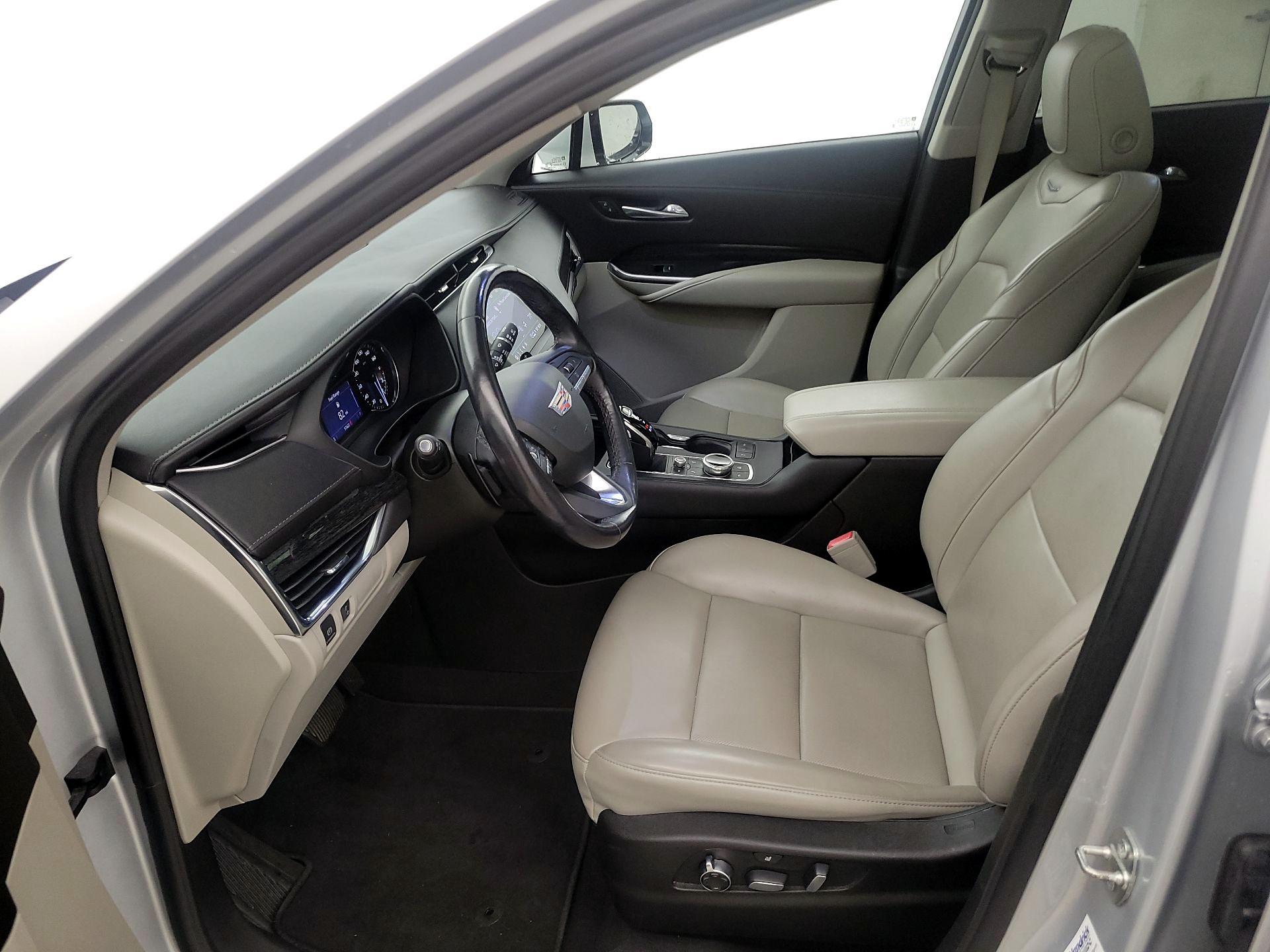 Thumbnail: 2021 Cadillac XT4 - 11