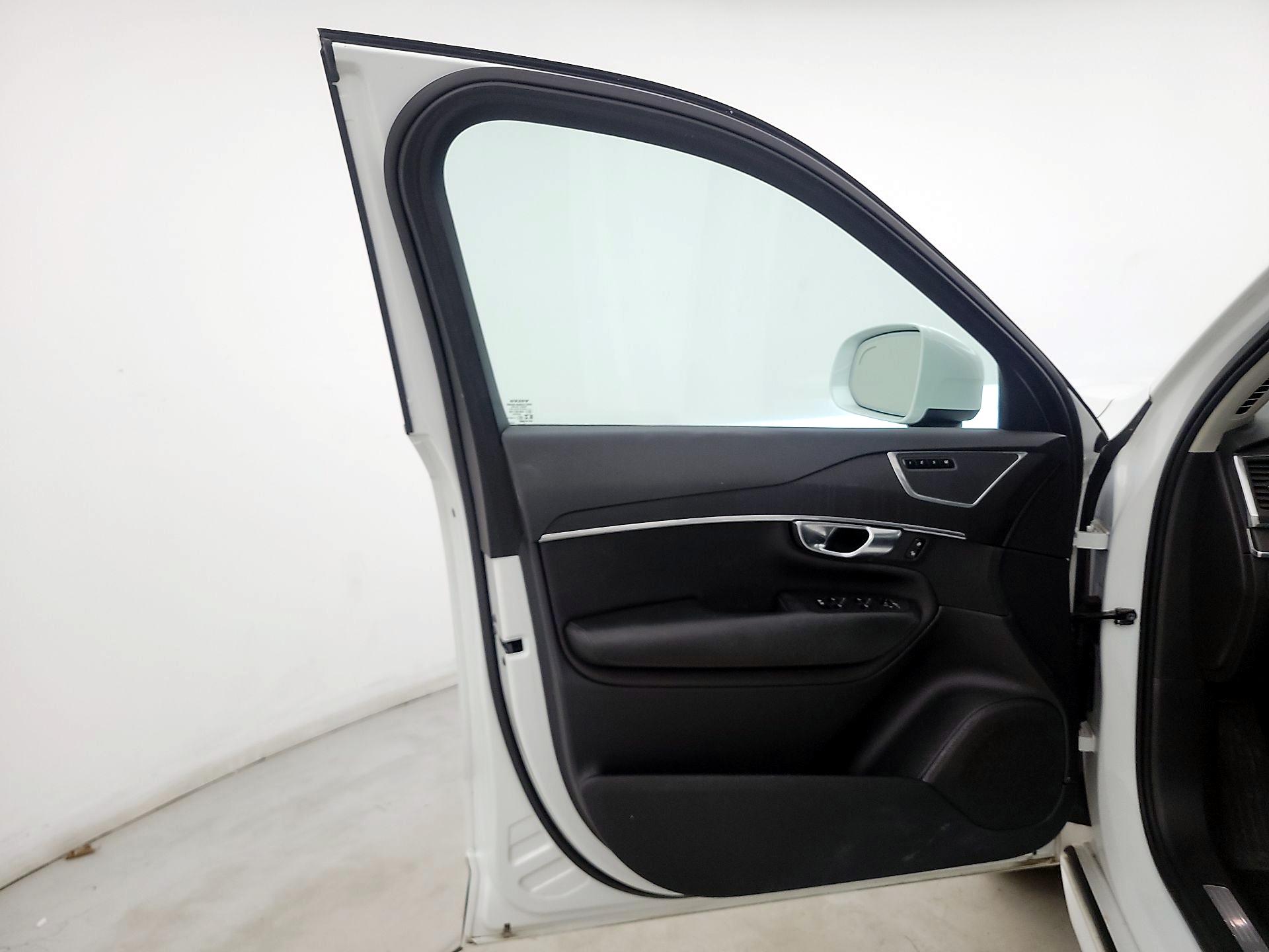 Thumbnail: 2020 Volvo XC90 - 12