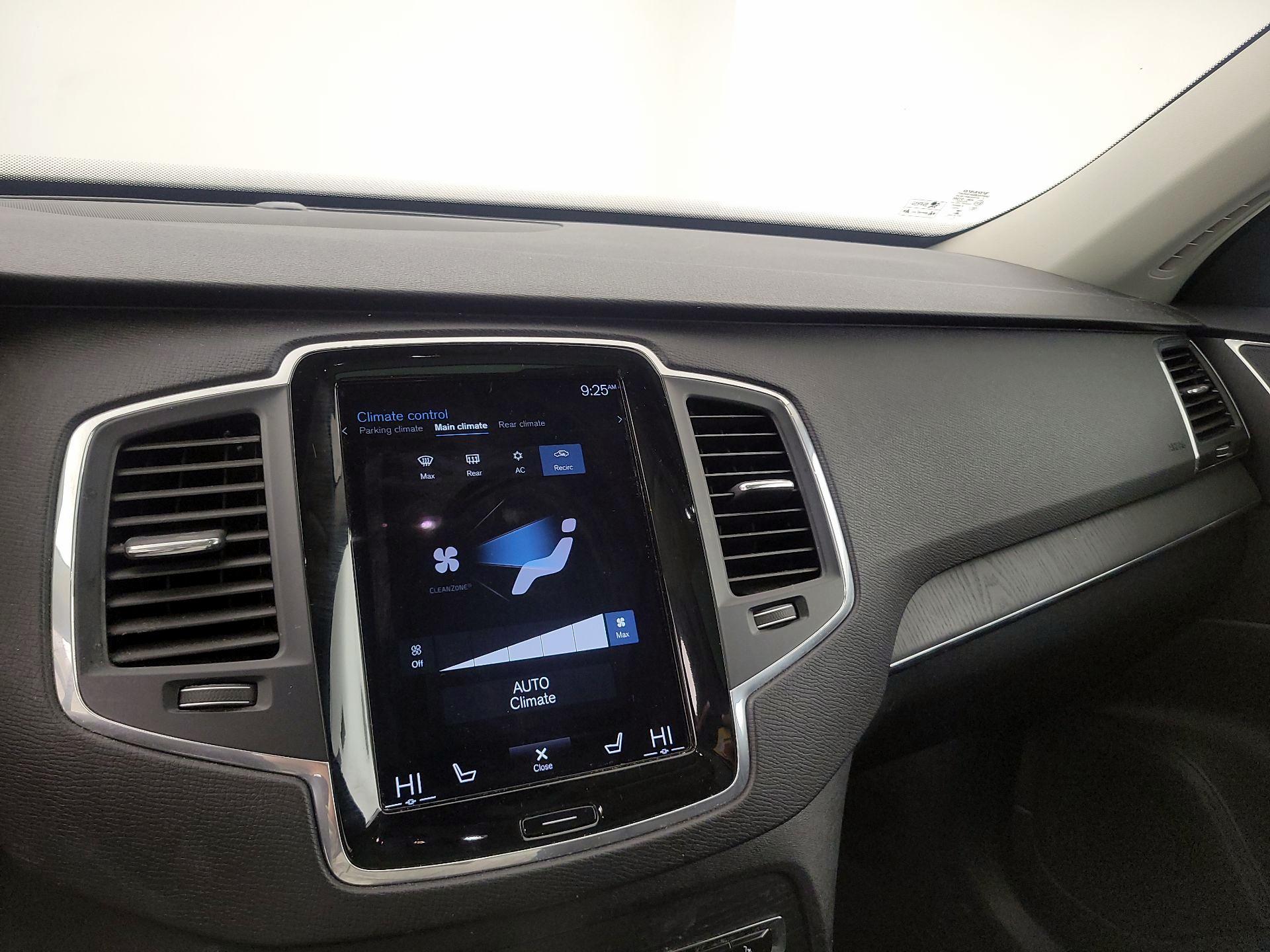 Thumbnail: 2020 Volvo XC90 - 16