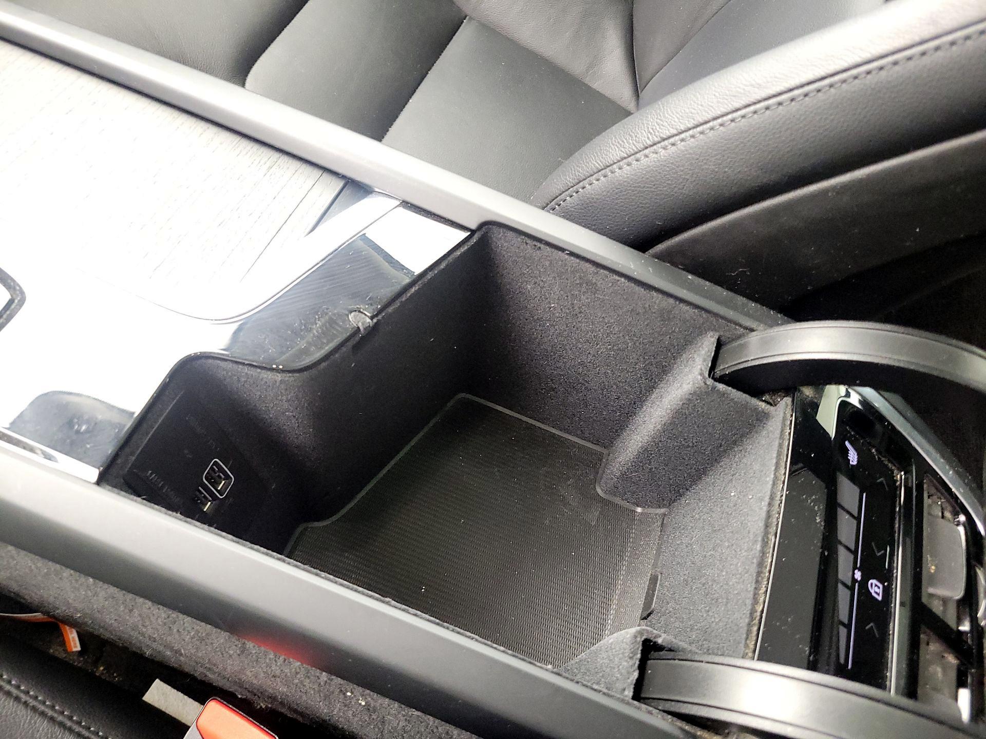 Thumbnail: 2020 Volvo XC90 - 18