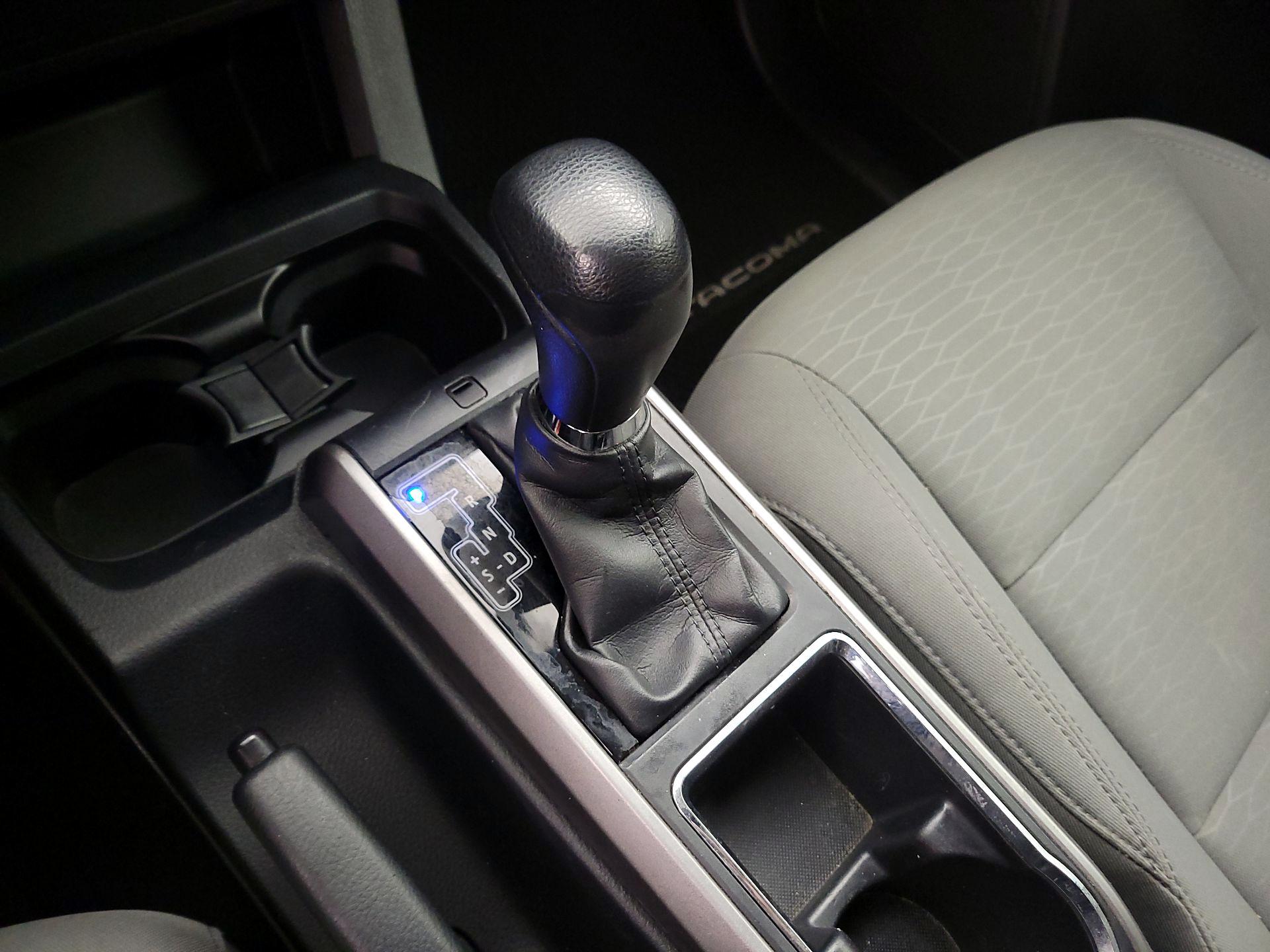 Thumbnail: 2017 Toyota Tacoma - 16