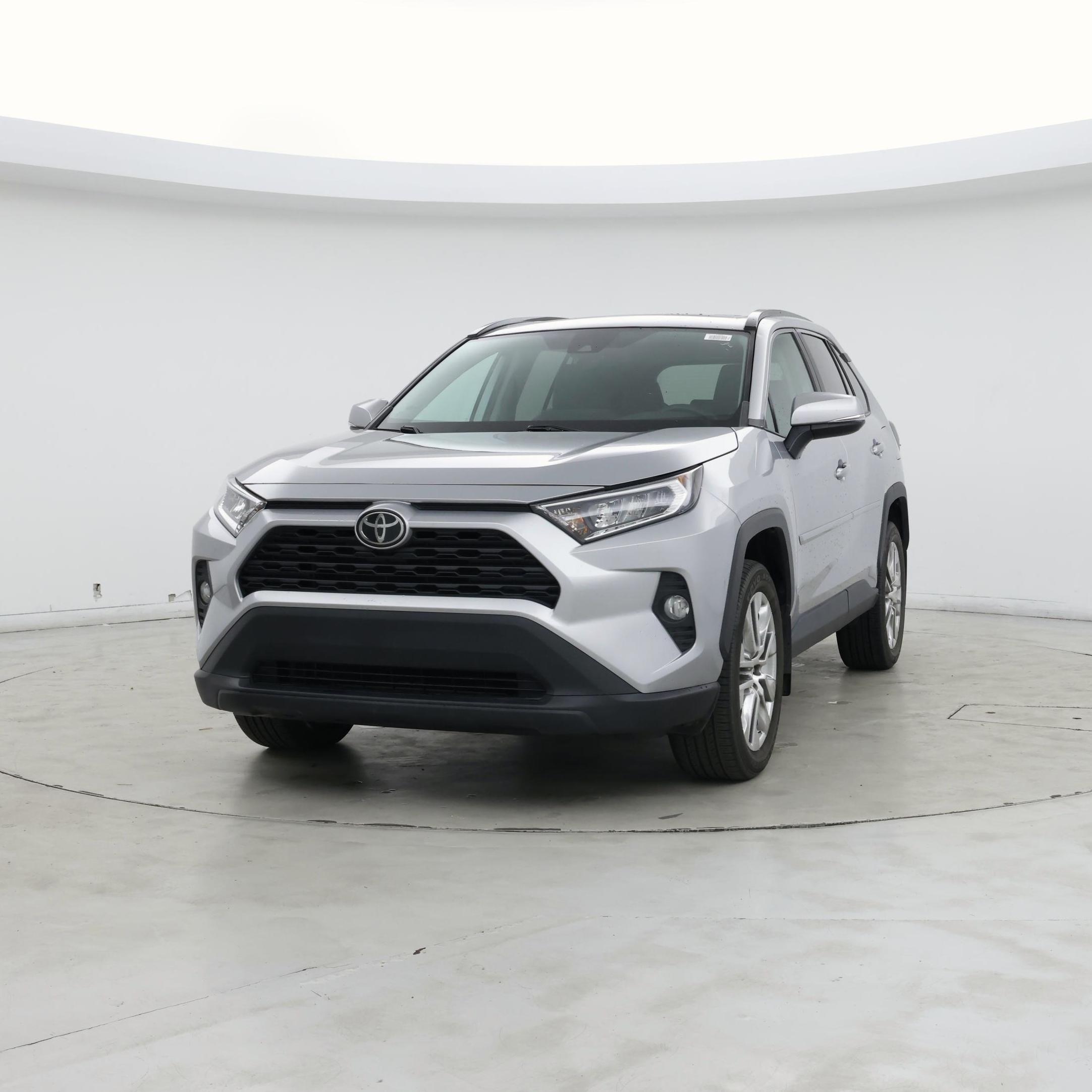 Thumbnail: 2021 Toyota RAV4 - 4