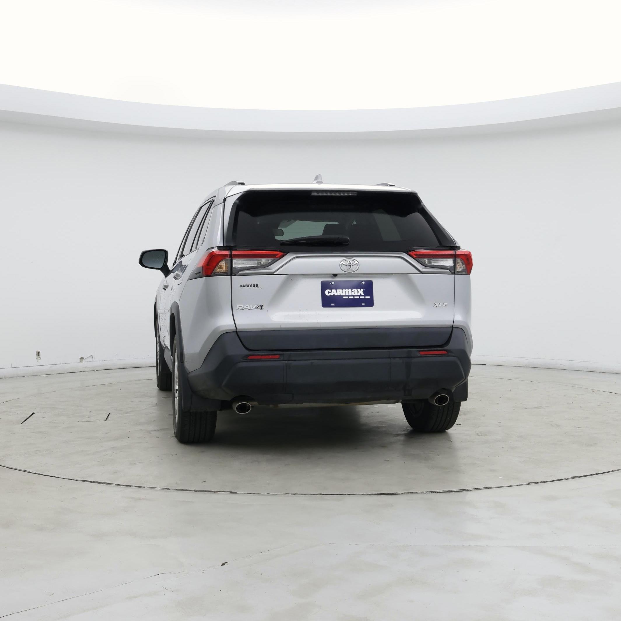 Thumbnail: 2021 Toyota RAV4 - 6