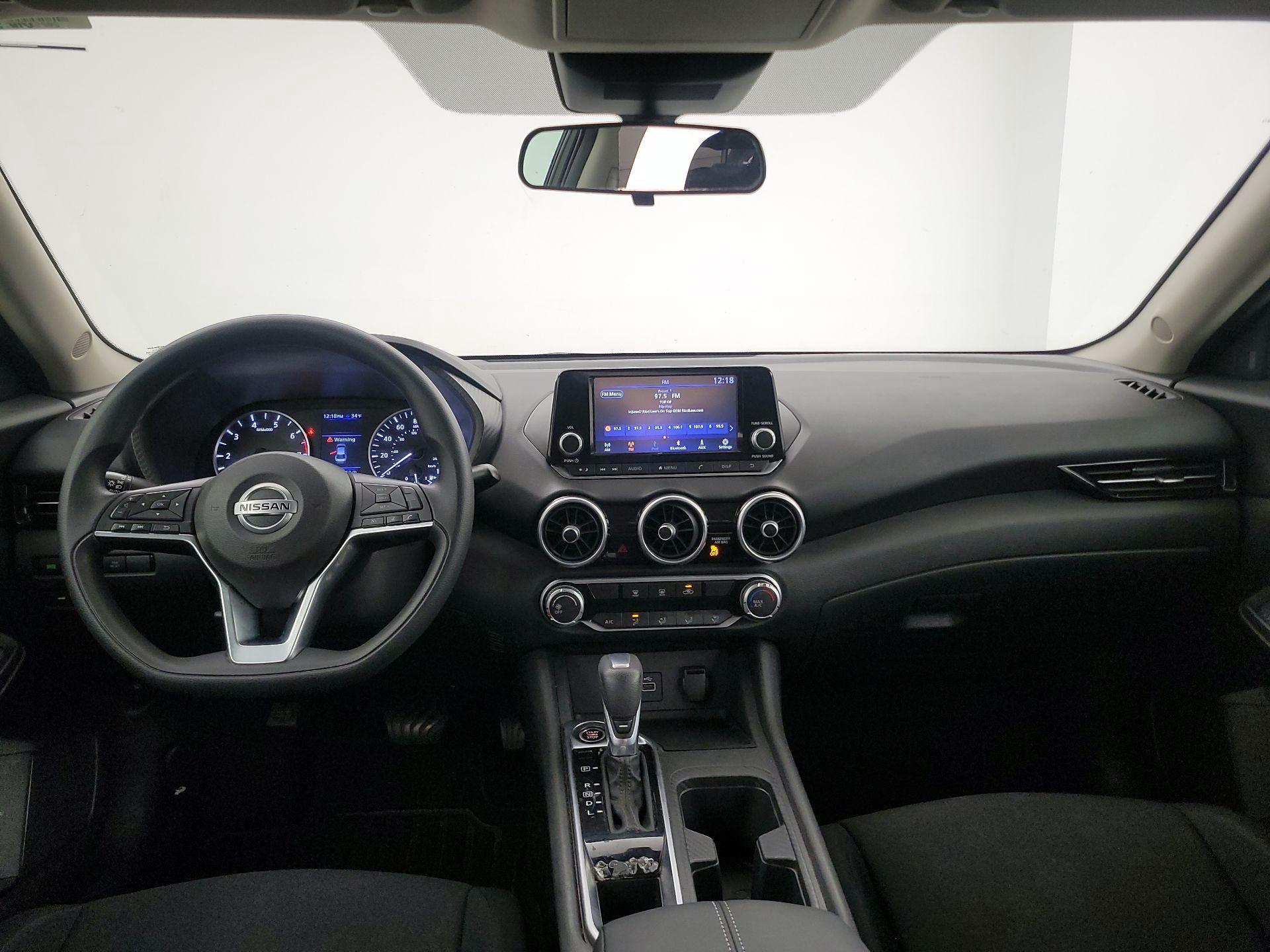 Thumbnail: 2020 Nissan Sentra - 9