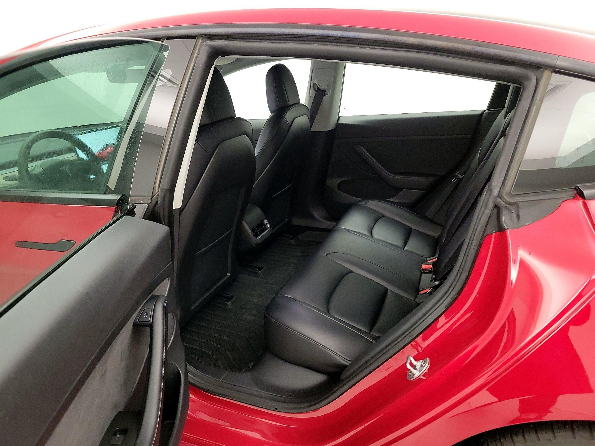 Thumbnail: 2022 Tesla Model 3 - 19